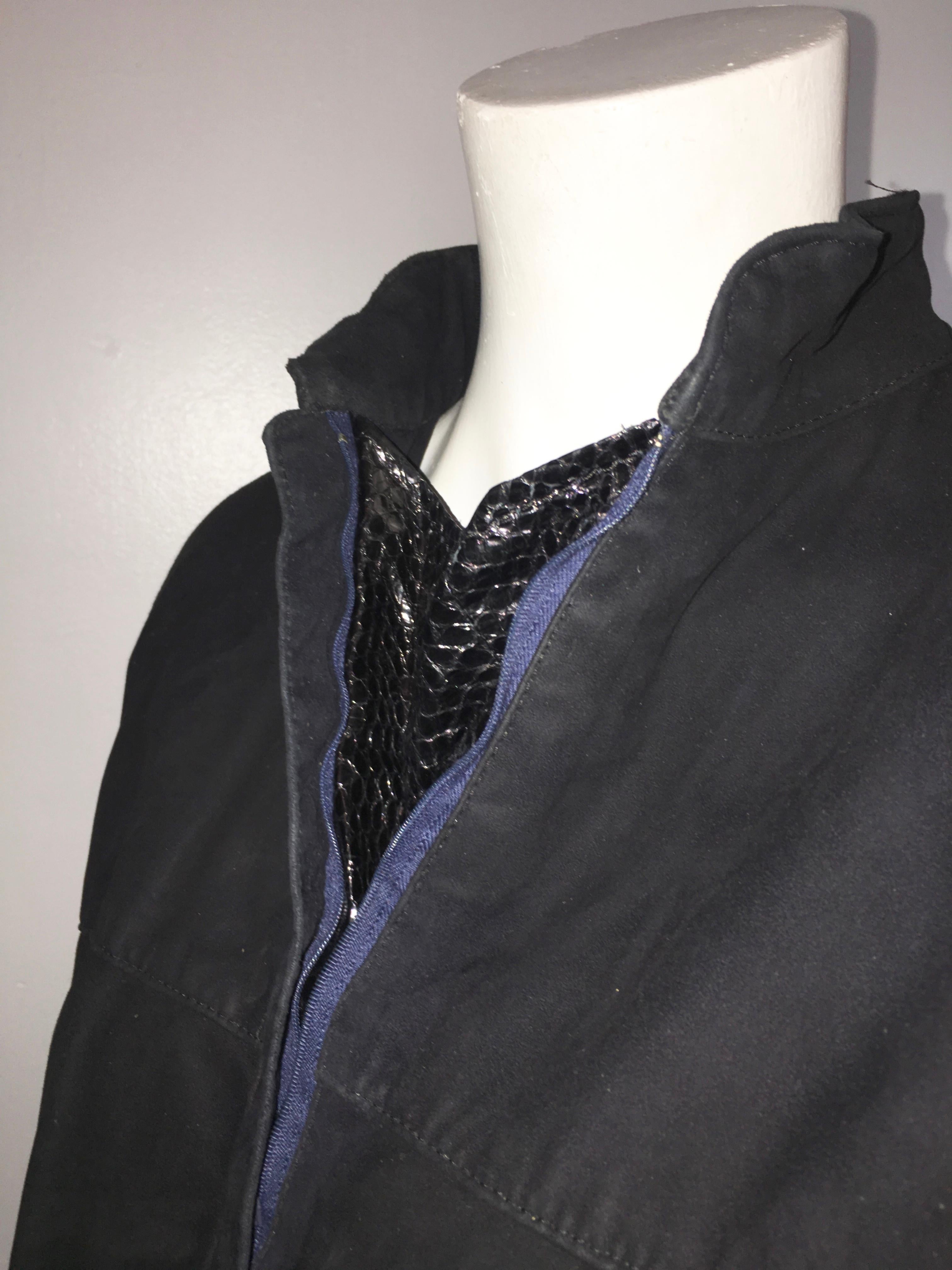 Valentino 1980s Black Pullover Jacket Size 8. For Sale 11