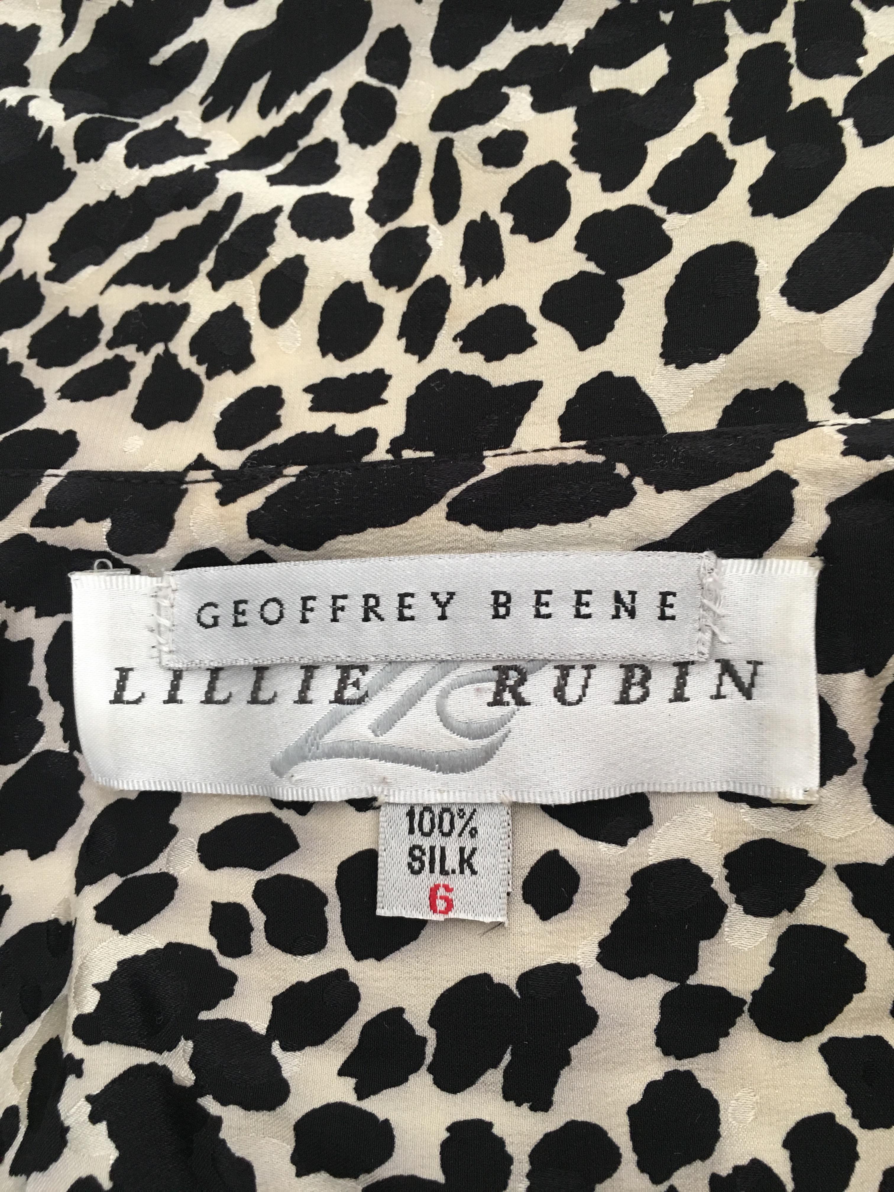 Geoffrey Beene for Lillie Rubin 1980 Animal Print Silk Dress Size 6. For Sale 11