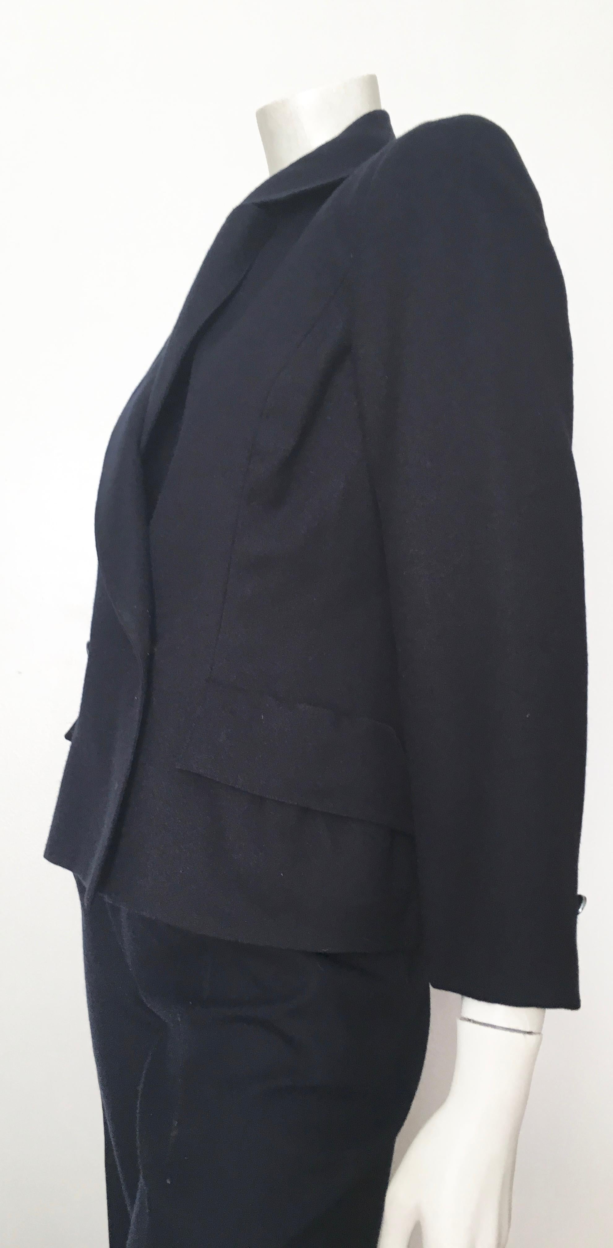 Chloe 1980s Navy Wool Pant Suit Size 4. For Sale 5