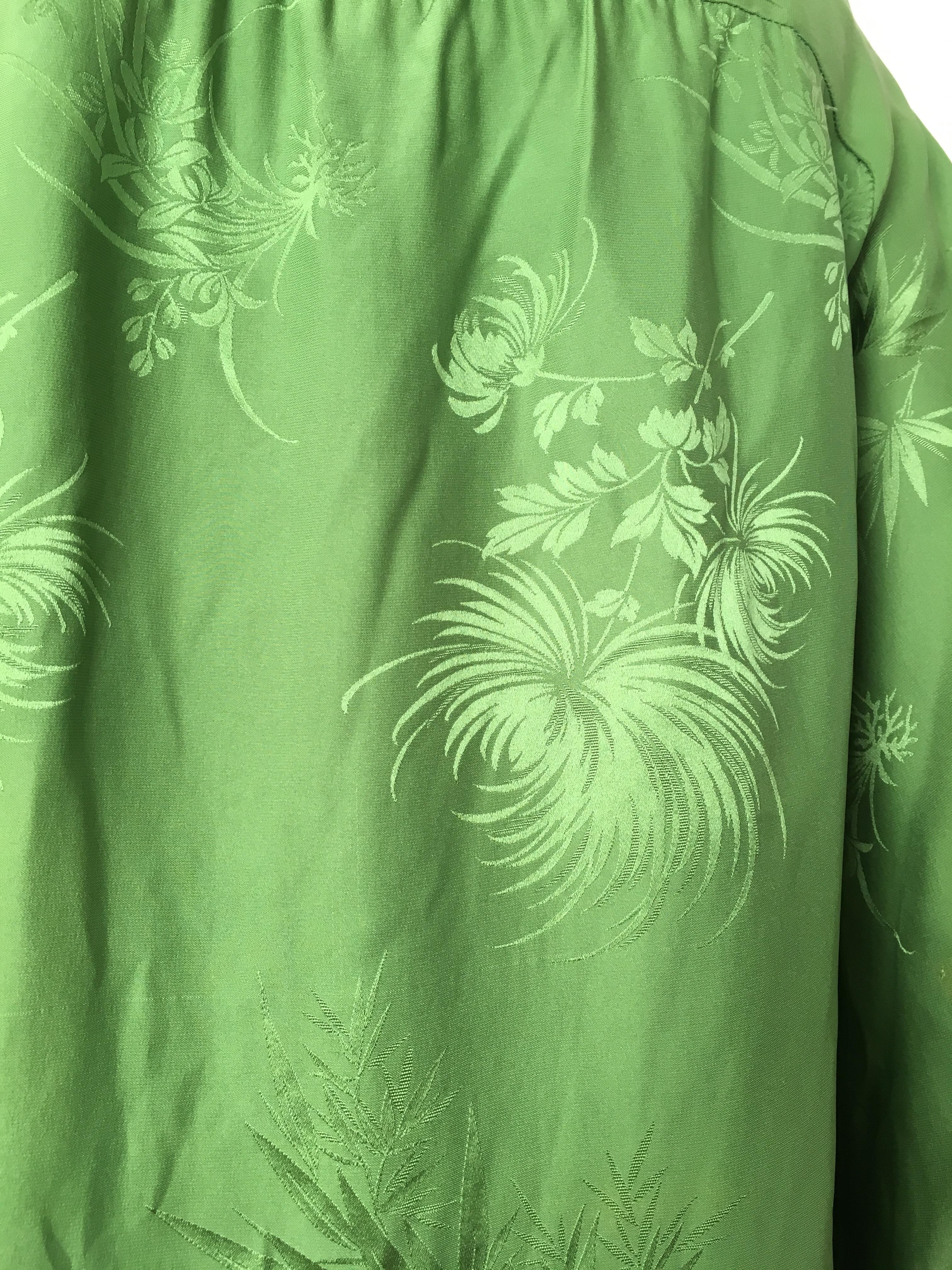 Malcolm Starr 1970s Green Silk Long Sleeve Blouse Size 6/8. For Sale 5