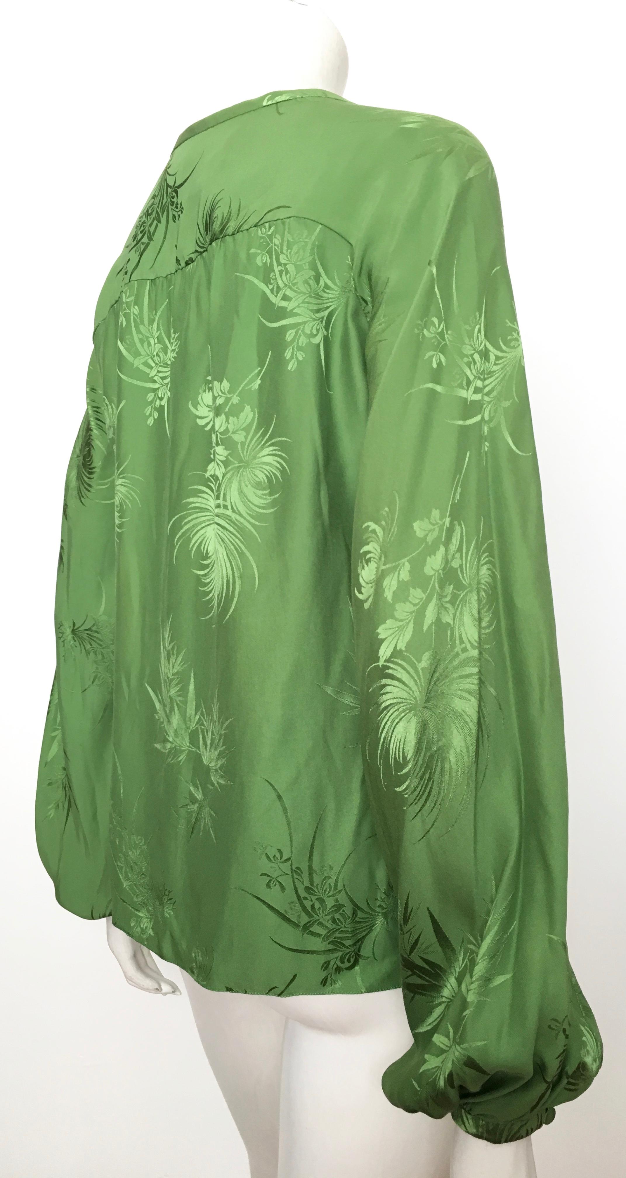 Malcolm Starr 1970s Green Silk Long Sleeve Blouse Size 6/8. For Sale 3