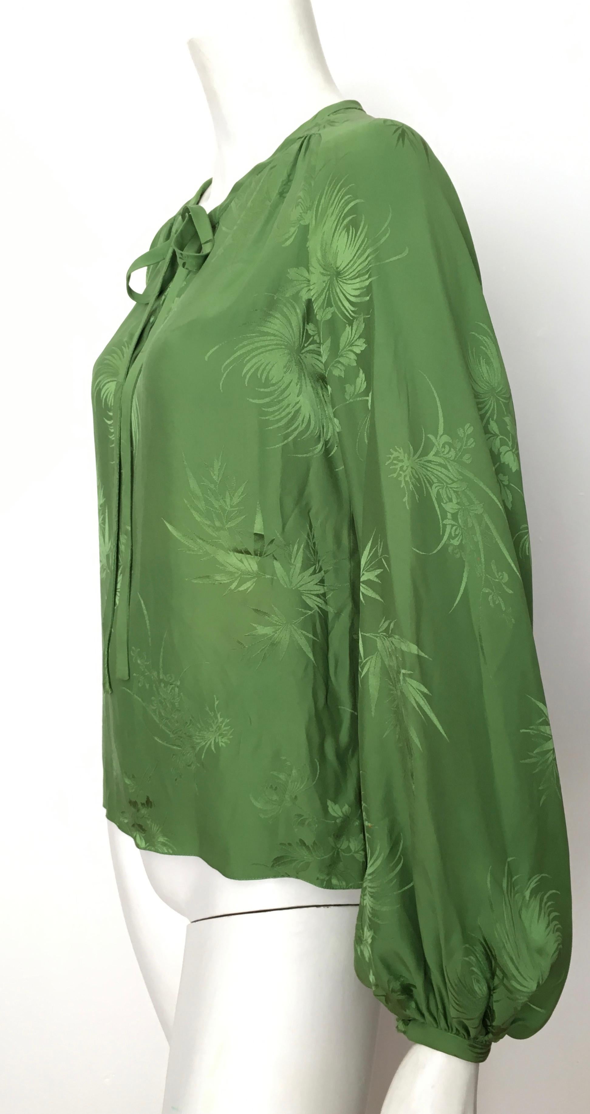 Malcolm Starr 1970s Green Silk Long Sleeve Blouse Size 6/8. For Sale 6