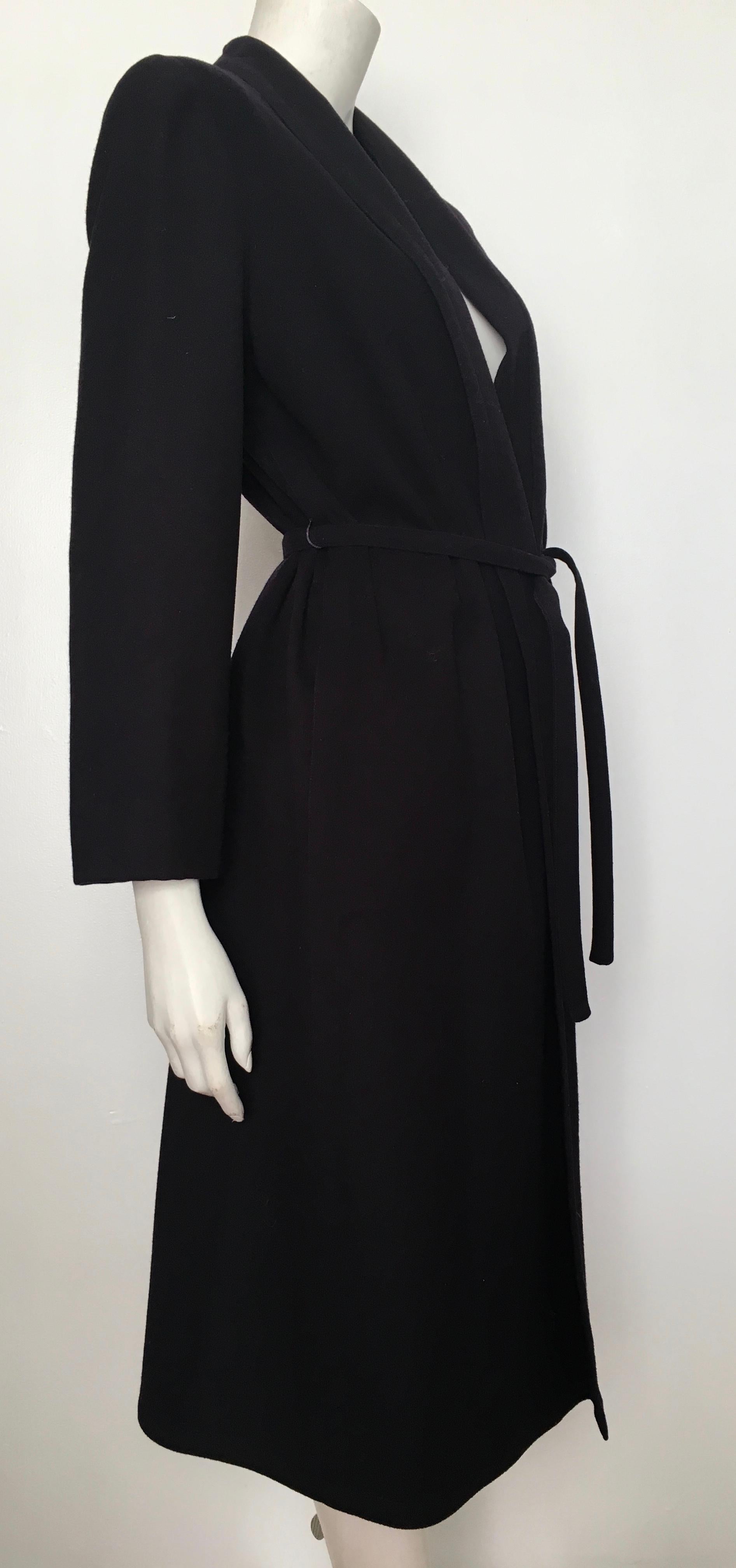 Women's or Men's Jean-Louis Scherrer 1980s Navy Wool Light Weight Coat with Pockets Size 6 / 8.  For Sale