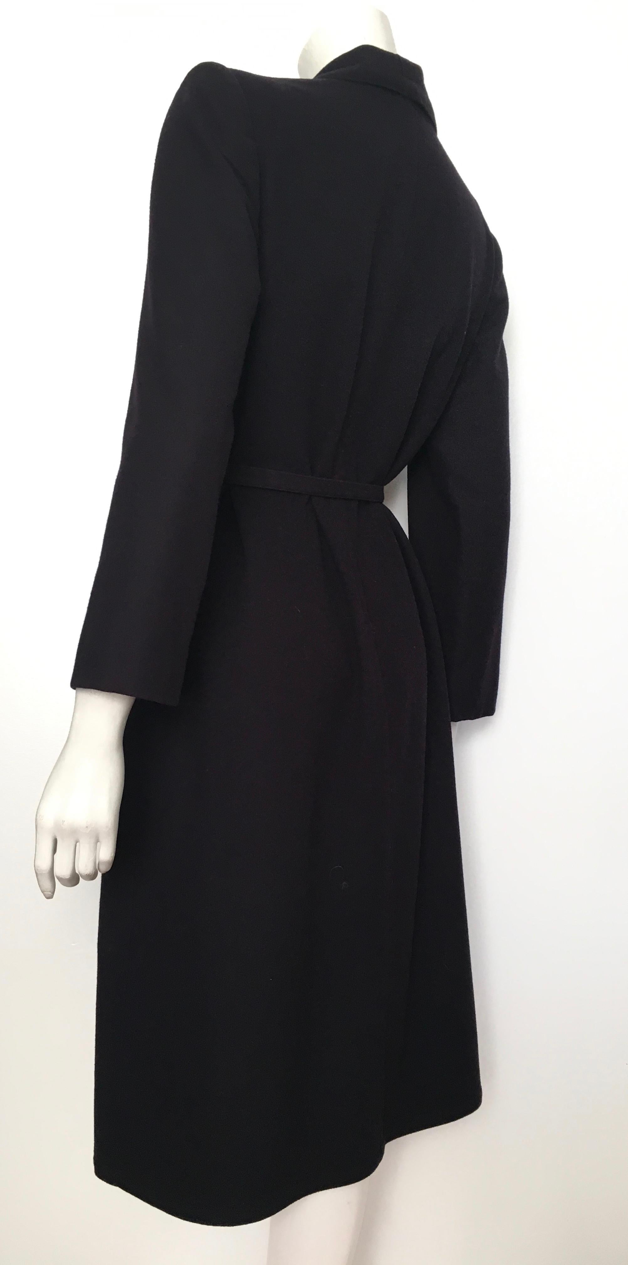 Jean-Louis Scherrer 1980s Navy Wool Light Weight Coat with Pockets Size 6 / 8.  For Sale 3