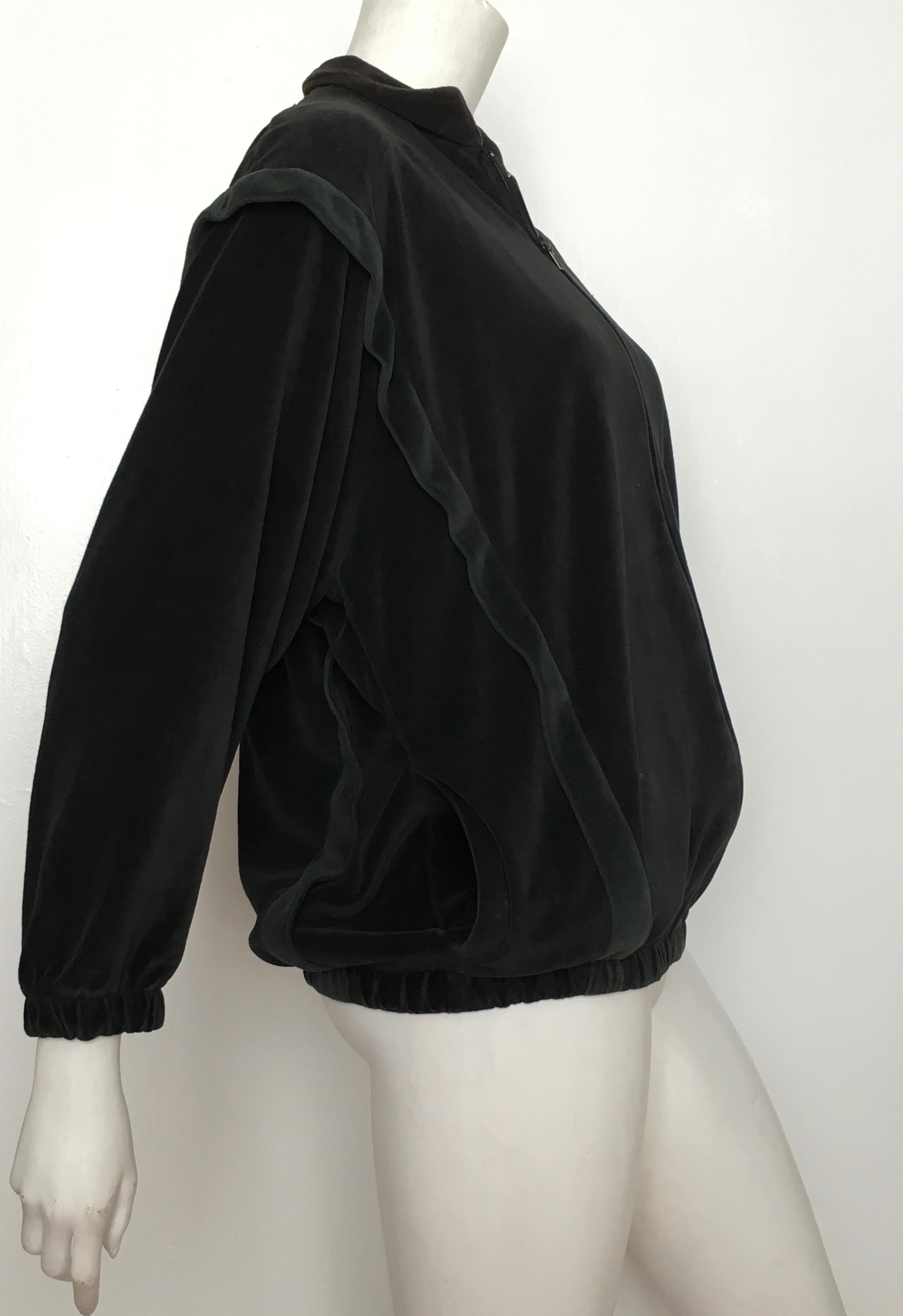 Oscar de la Renta 1980s Black Velour Active Wear Jacket Size Medium. For Sale 3