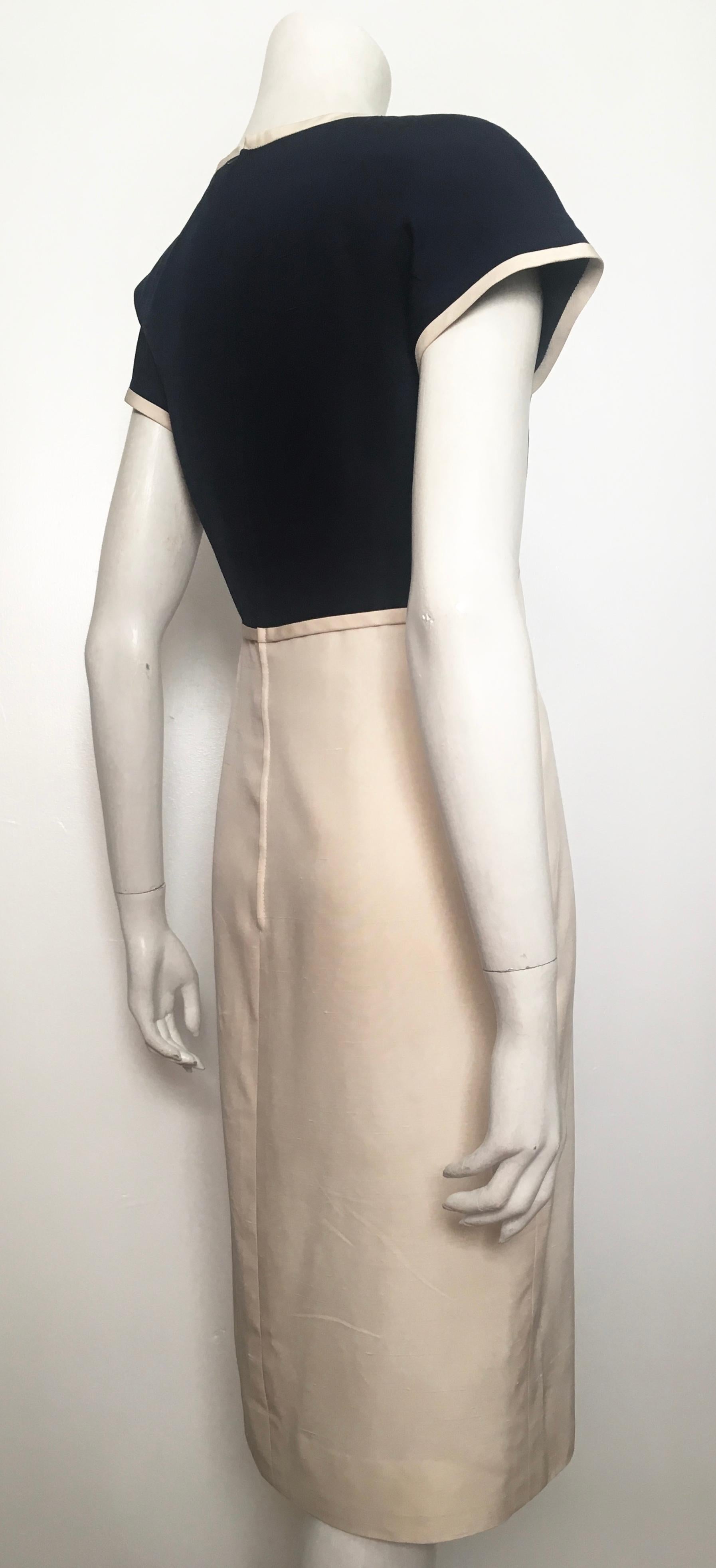 Valentino 1980s Silk Short Sleeve Navy & Cream Dress Size 6. For Sale 1
