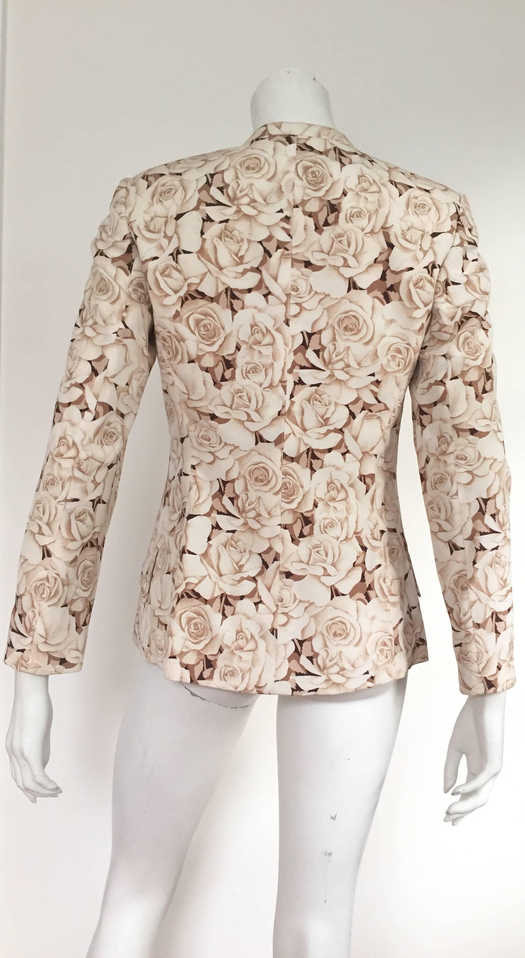 Valentino Silk Rose Pattern Collarless Jacket Size 6, 1990s  For Sale 1