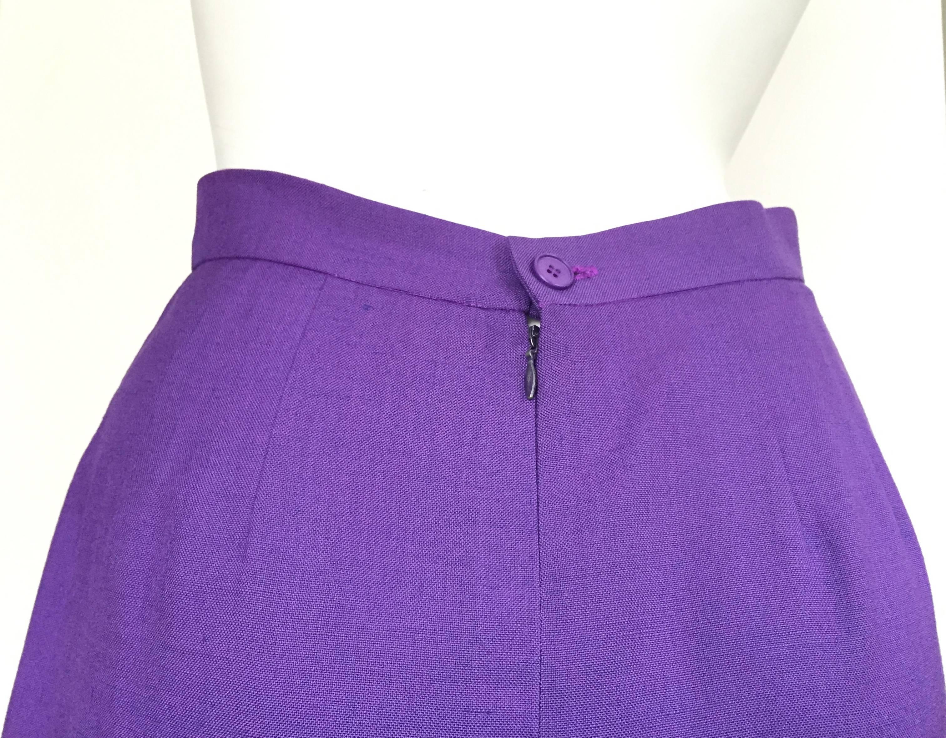 Women's Balenciaga Paris 1980s Violet Skirt Size 4/6. For Sale