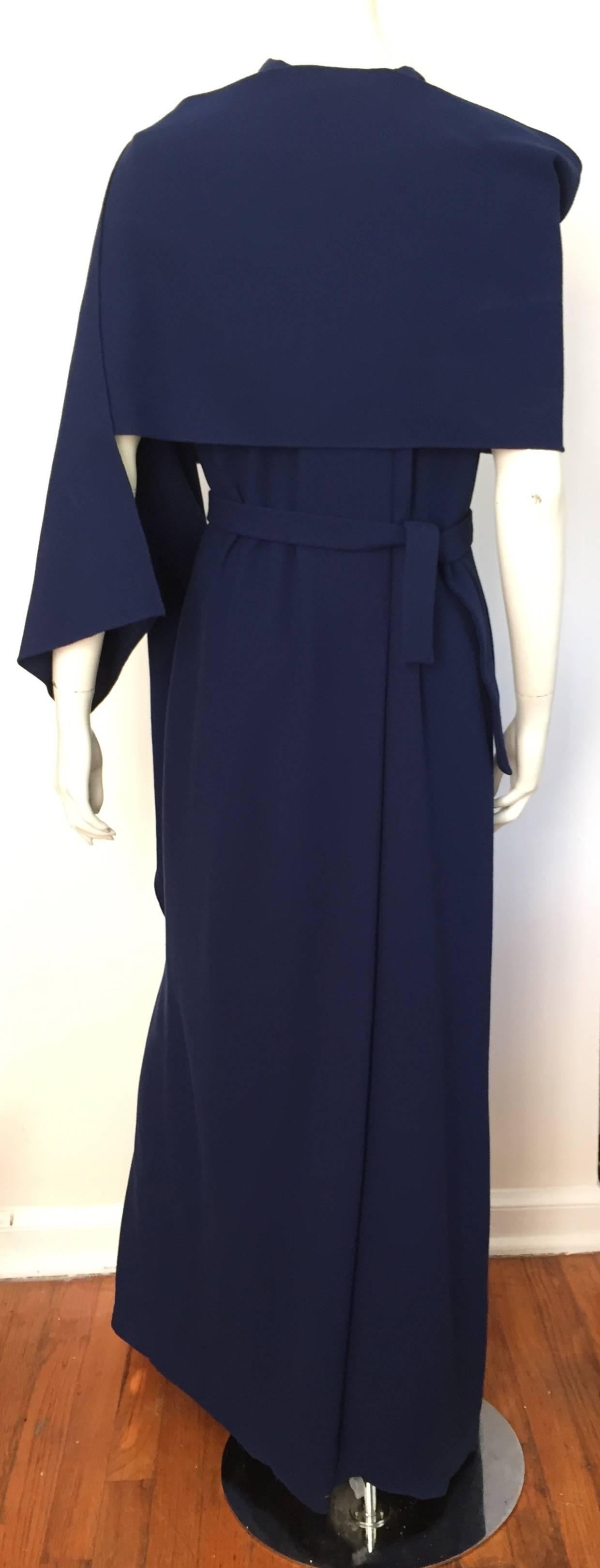 Pauline Trigere 70s navy wool long dress with shawl size 12 / 14. For Sale 1