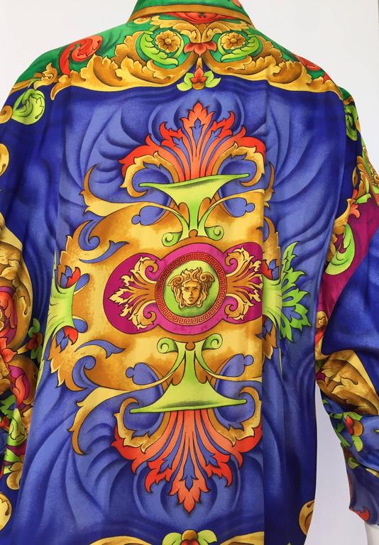 Gianni Versace '96 Barocco Medusa silk men's shirt. For Sale at 1stdibs