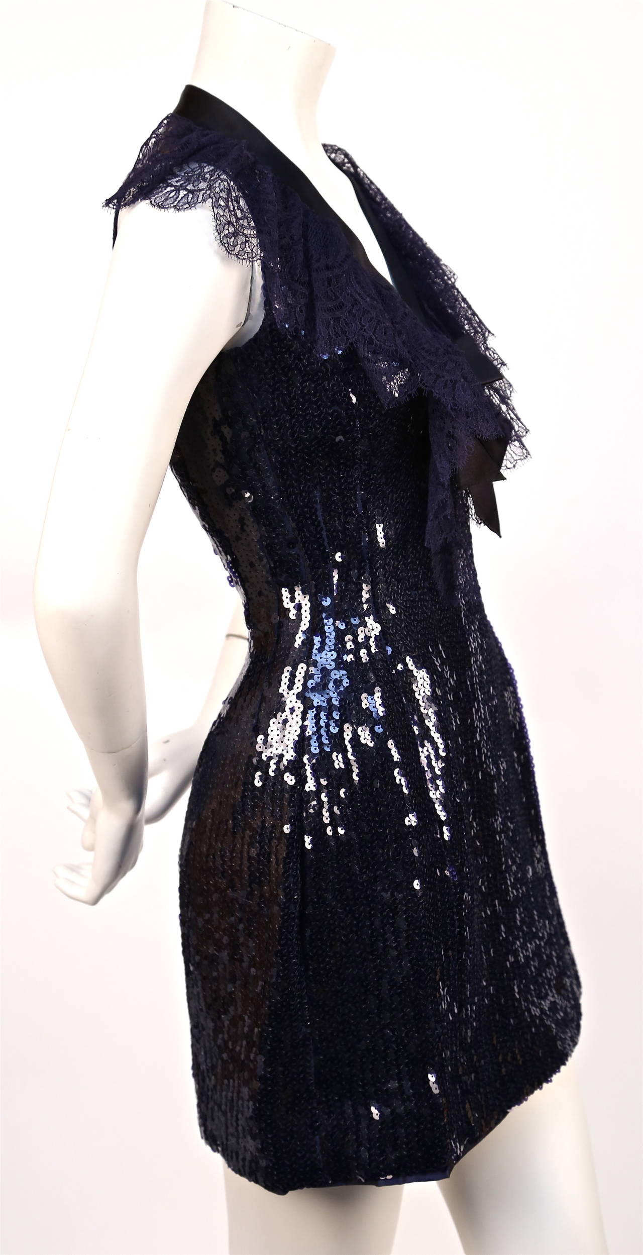 1987 CHANEL navy blue sequined mini dress with chantilly lace collar & satin bow In Excellent Condition In San Fransisco, CA