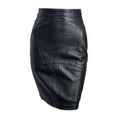1990's AZZEDINE ALAIA back leather skirt with pleated hemline 9