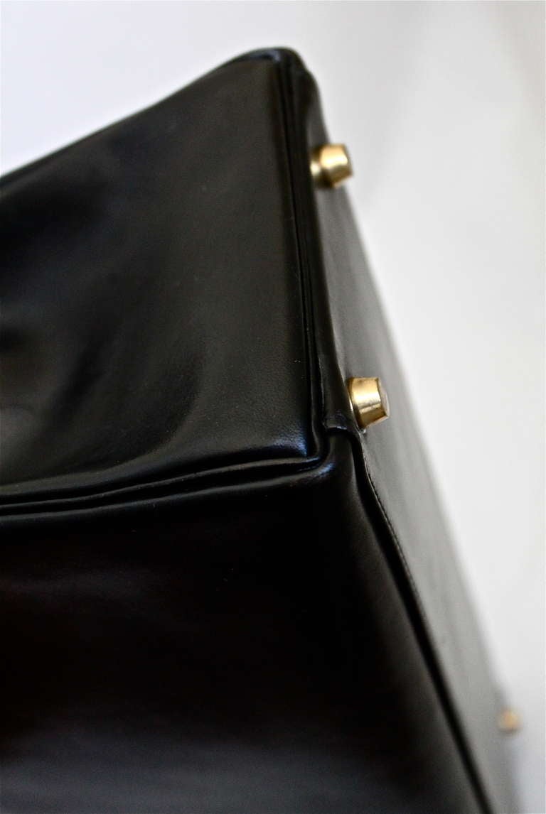 HERMES KELLY retourne 35 cm black veau box leather with shoulder strap ...
