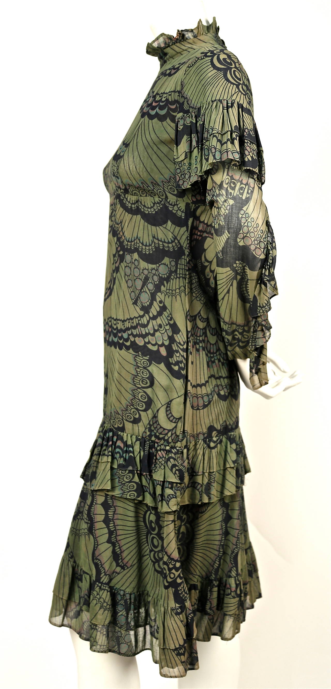 Very rare peacock feather printed cotton voile dress from Thea Porter dating to 1970. Labeled a U.K. 12 although this fits a 2 or 4 max (32