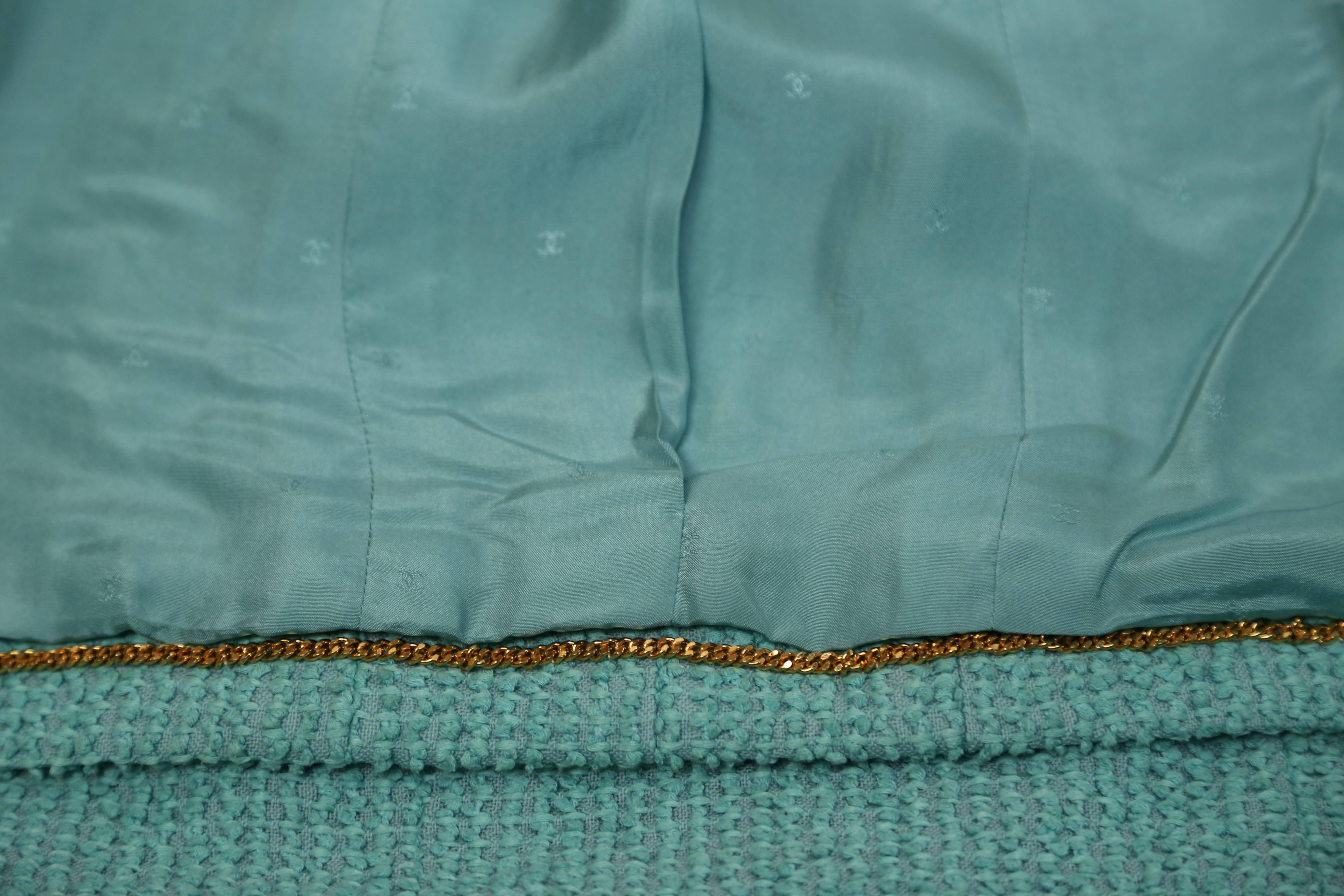 1994 CHANEL turquoise boucle runway 'Scoubidou' suit with braided trim 4