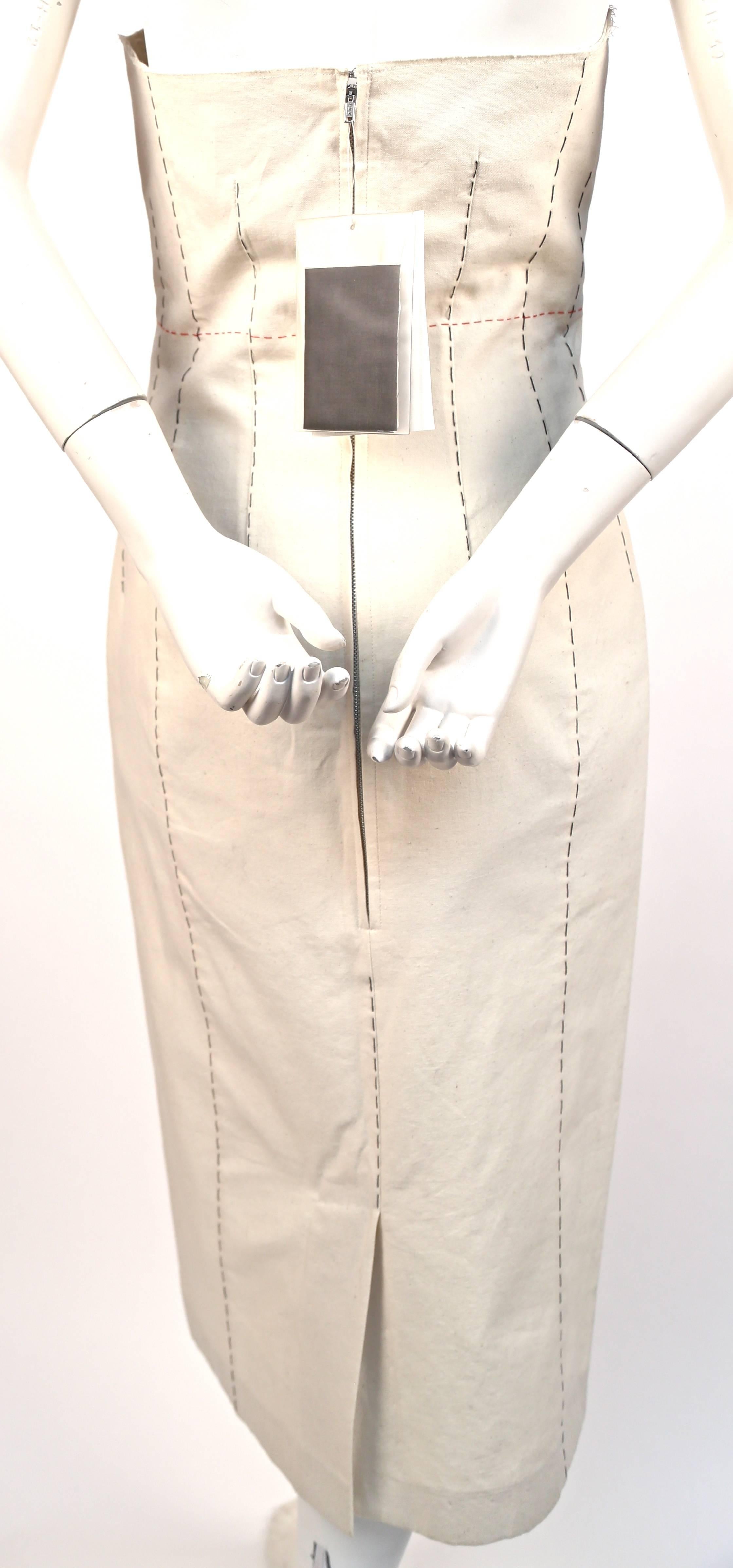 new 2000 YOHJI YAMAMOTO muslin shaped dress with top-stiching - runway   In New Condition In San Fransisco, CA