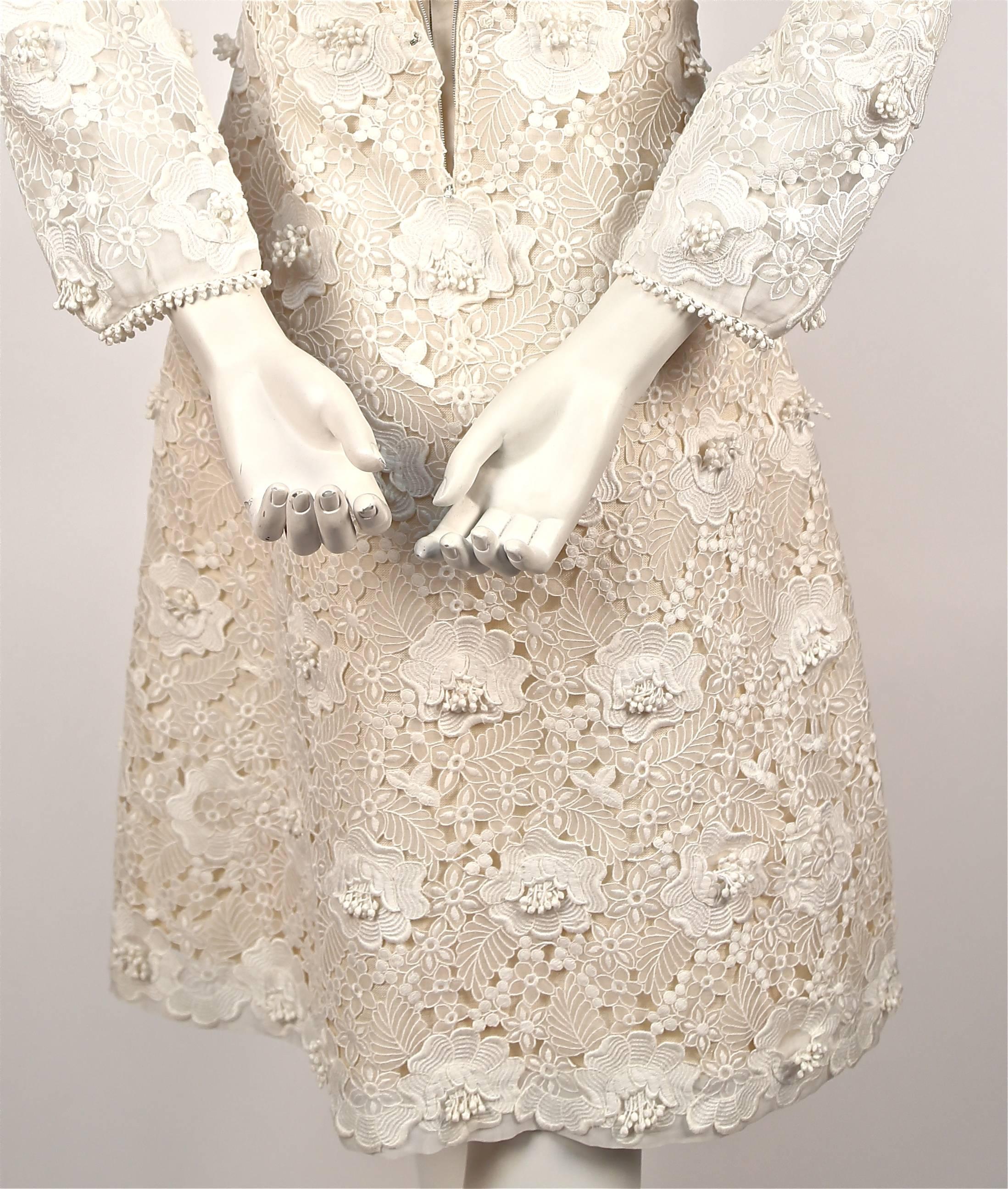 1964 YVES SAINT LAURENT demi-couture Venice lace dress In Excellent Condition In San Fransisco, CA
