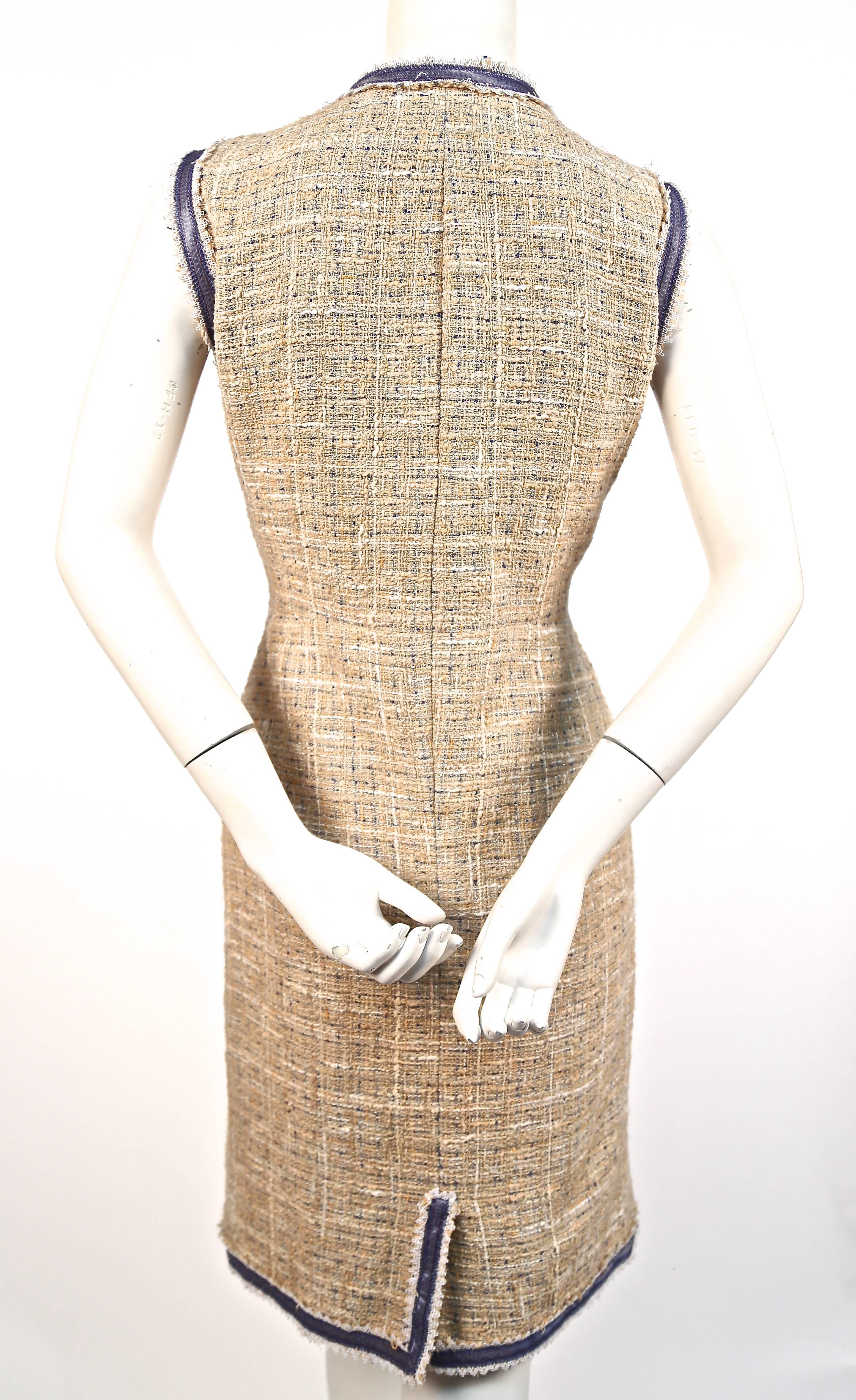 CHANEL Lesage tweed dress with lace trim and full two-way zipper In Excellent Condition In San Fransisco, CA