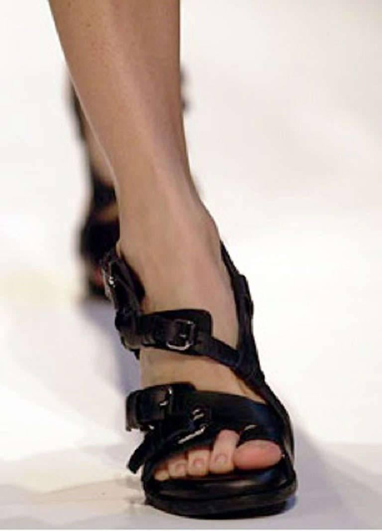 Blue 2003 Nicolas Ghesquière for Balenciaga black leather sandals 36 - unworn