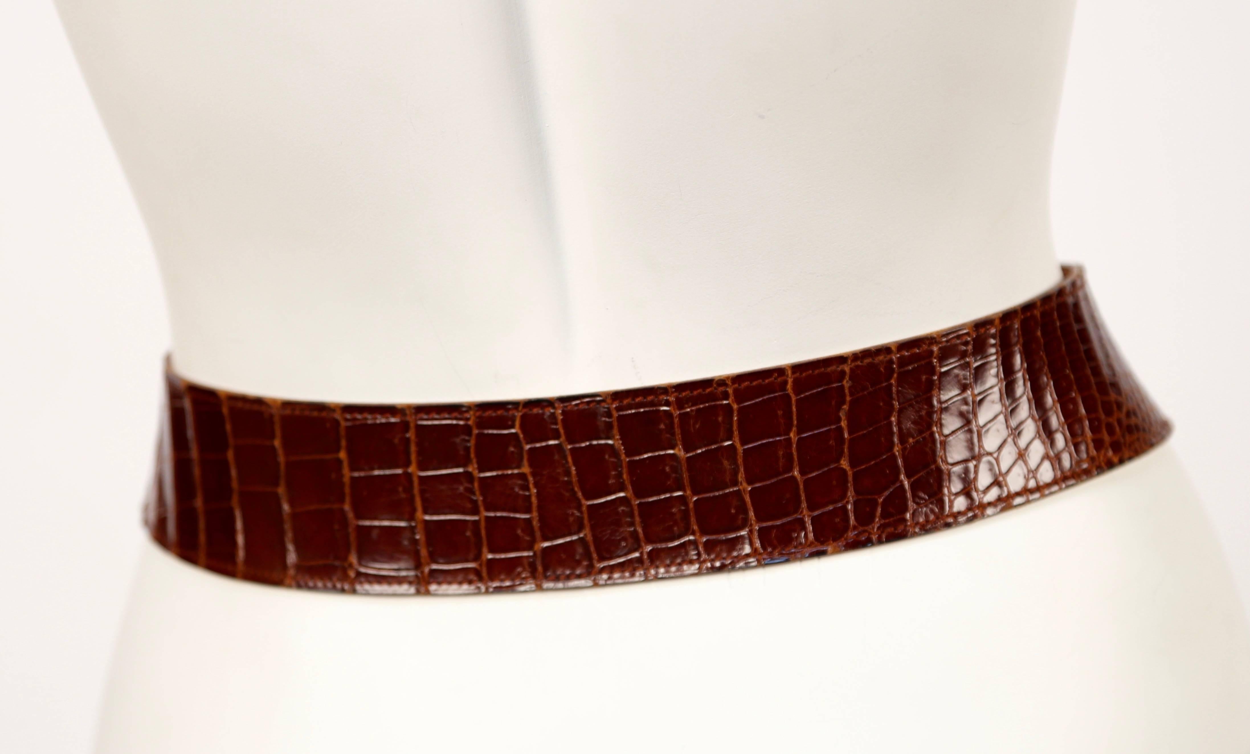 1960's HERMES brown alligator leather belt with gilt hardware In Good Condition In San Fransisco, CA