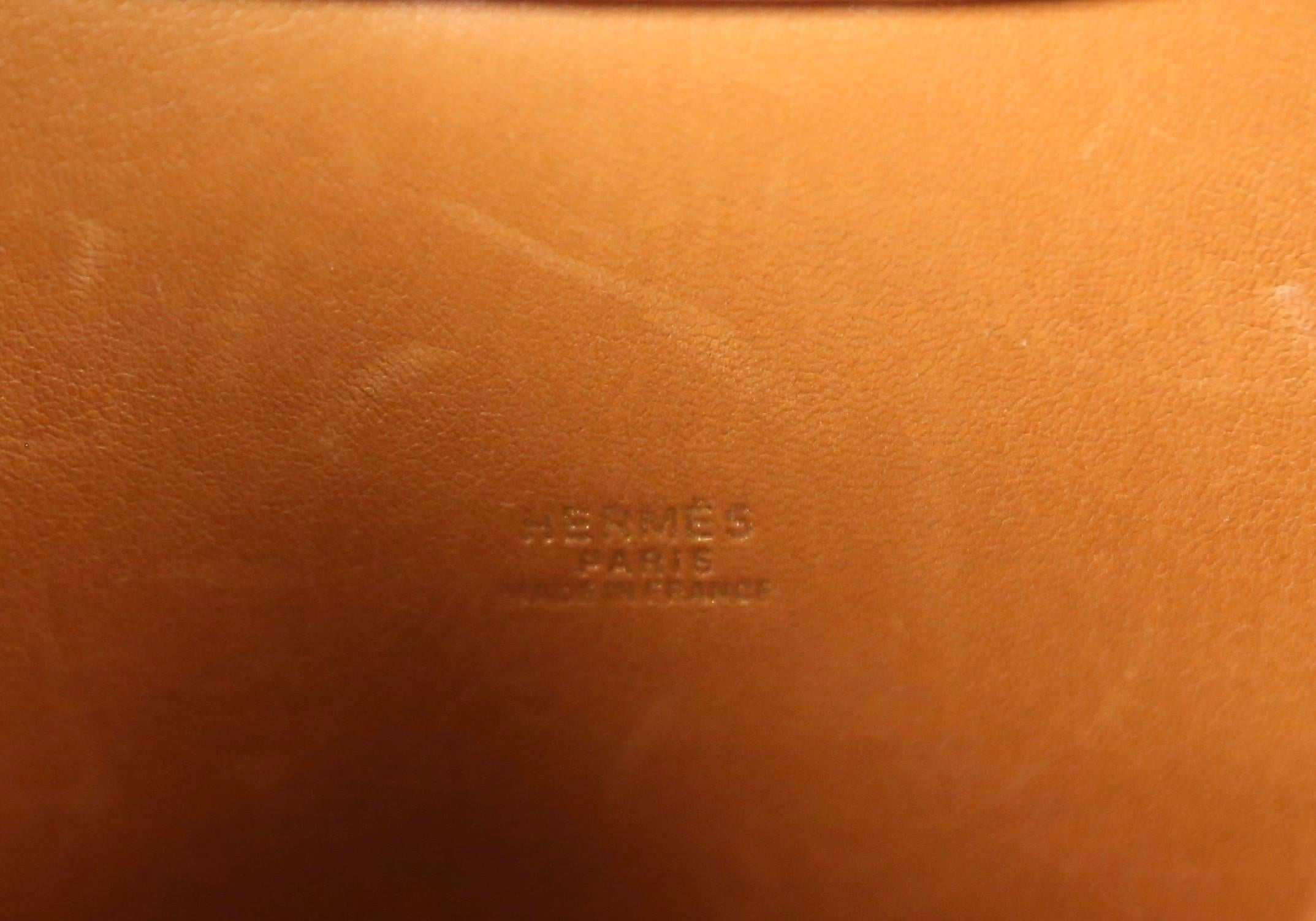very rare 1989 HERMES courchevel leather circular 'Folies' bag 4