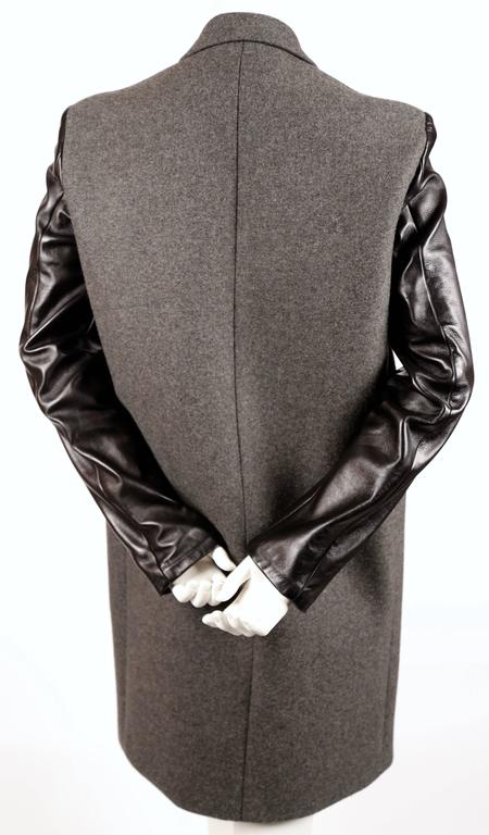 ジャケット・アウター CELINE by Phoebe Philo Crombie Coat 42 CÉLINE by Phoebe Philo grey coat fall 2010 - The AP Archive