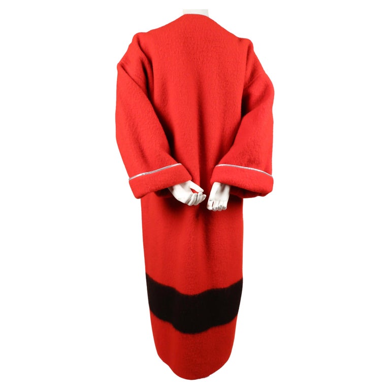 GEOFFREY BEENE red wool blanket coat with faceted buttons For Sale at