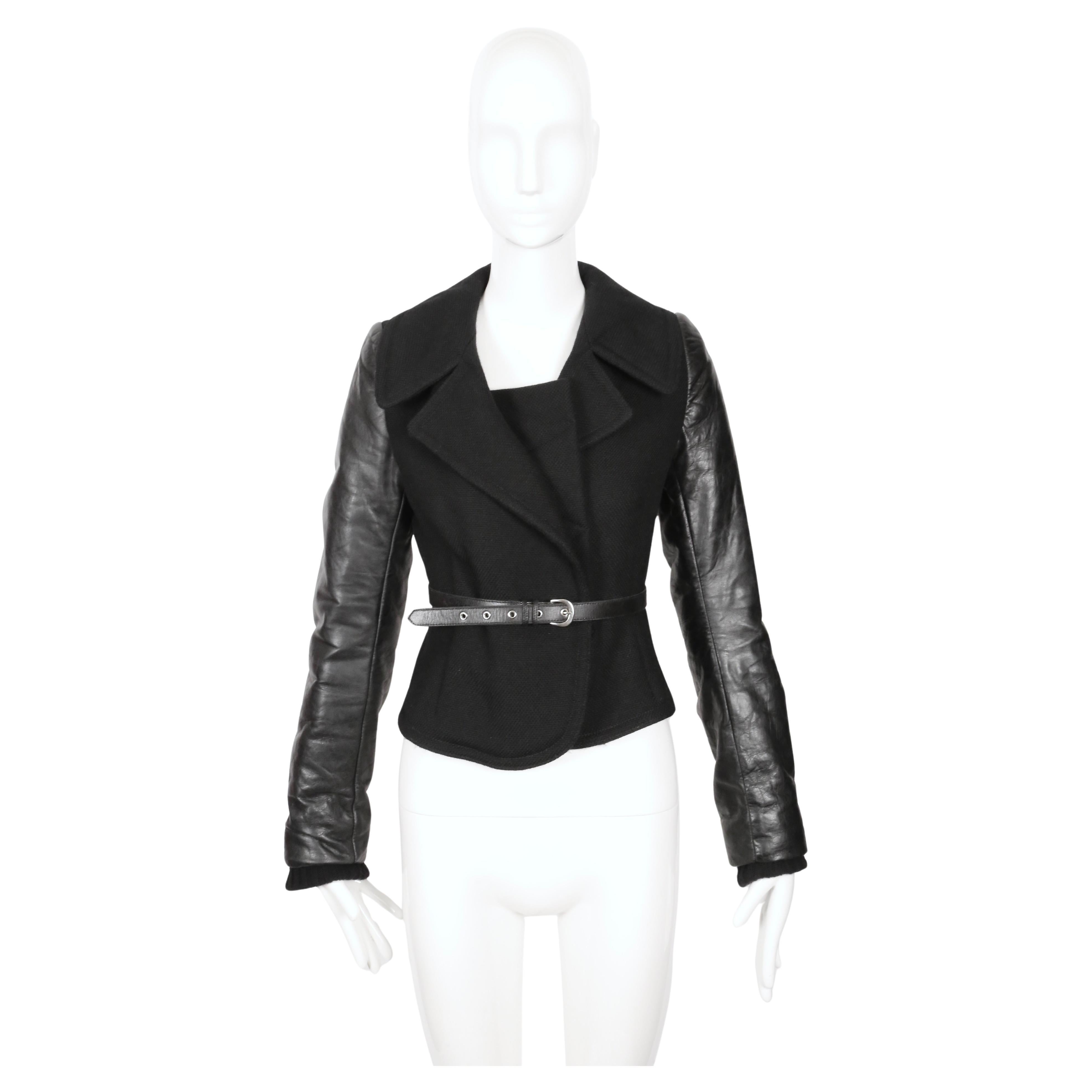 Nero 2002 Balenciaga by Nicolas Ghesquiere cappotto nero con maniche in pelle di capra in vendita