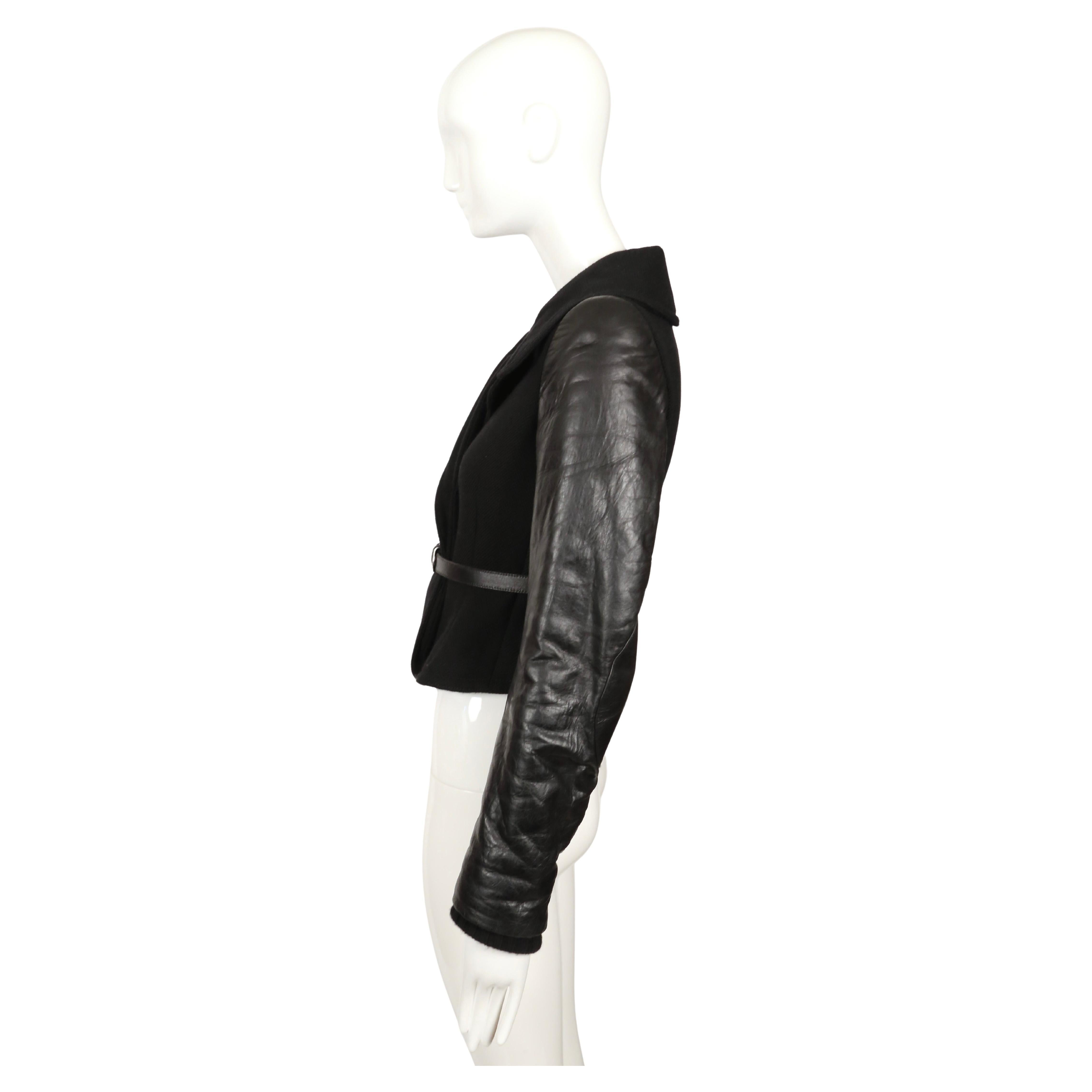 2002 Balenciaga by Nicolas Ghesquiere cappotto nero con maniche in pelle di capra in vendita 2