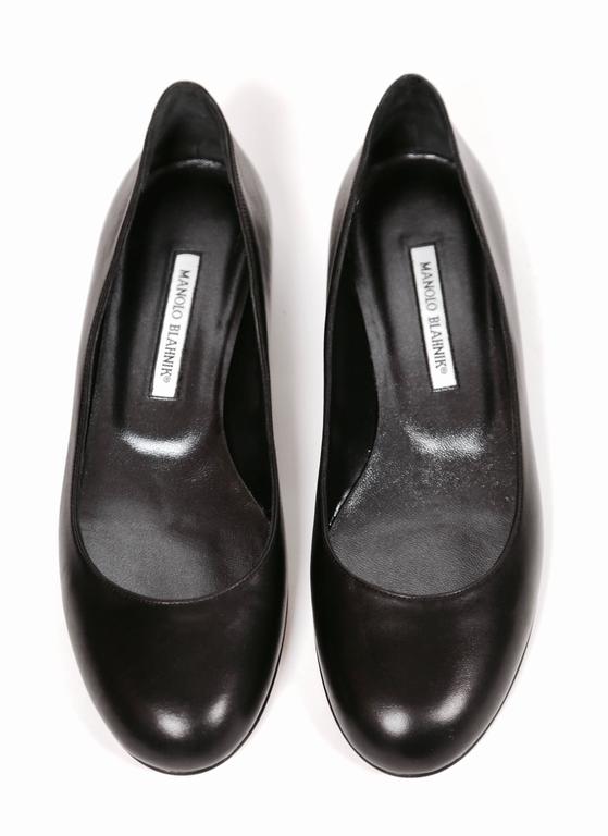 manolo blahnik leather flats