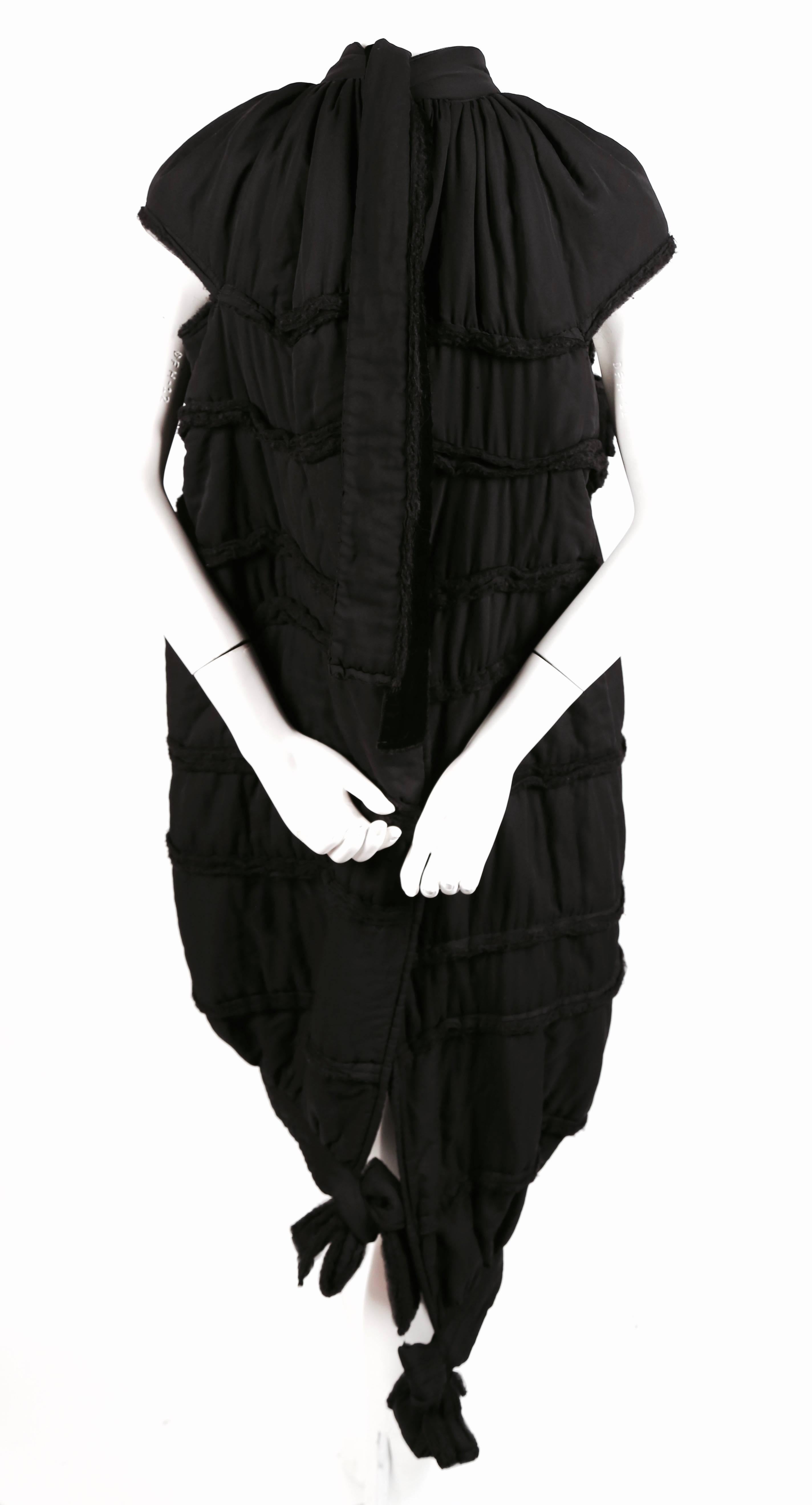 2006 COMME DES GARCONS 'tao' black dress with rosettes In Excellent Condition In San Fransisco, CA