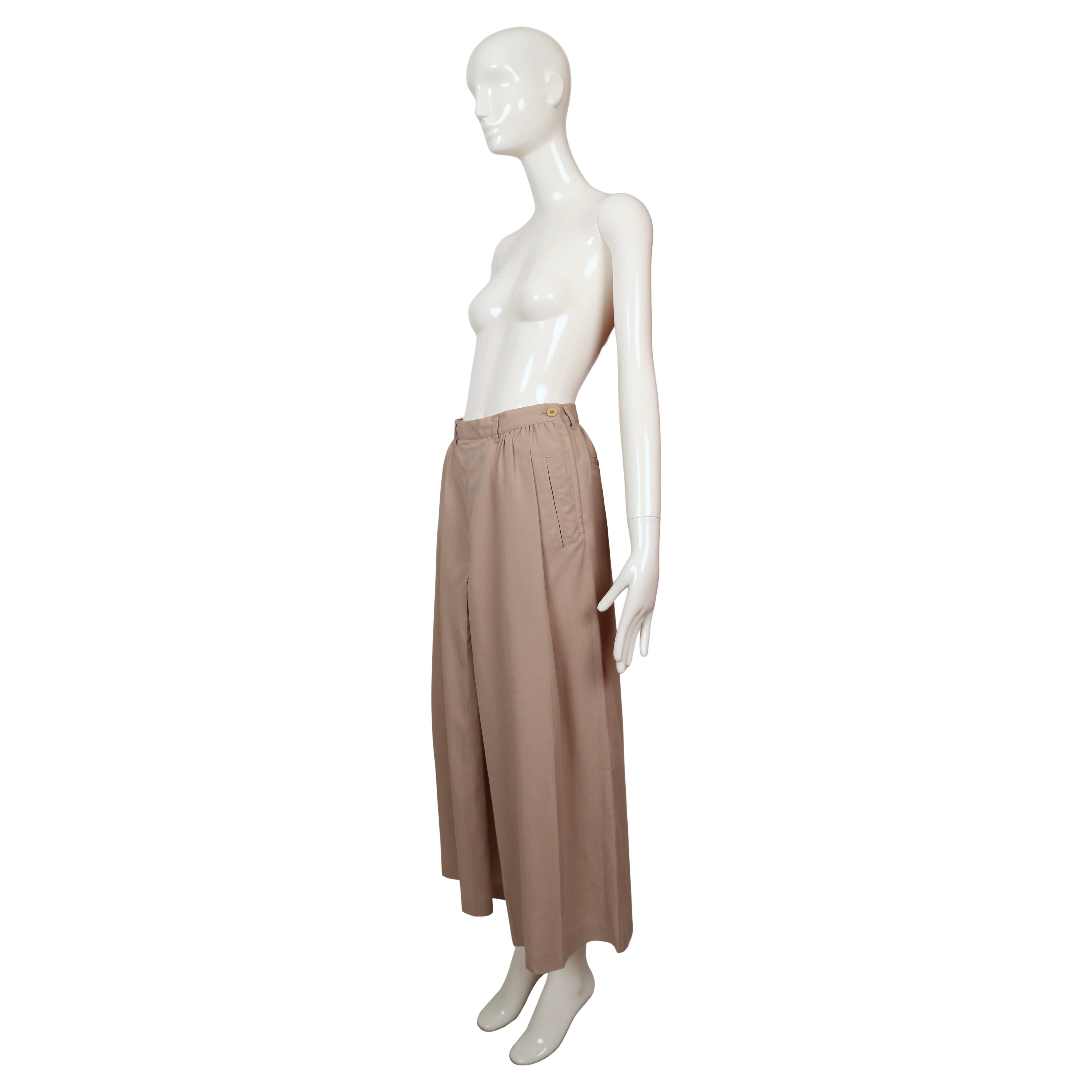 Pantaloni a gamba ultralarga Yohji Yamamoto, anni '80, di colore marrone chiaro in vendita 3