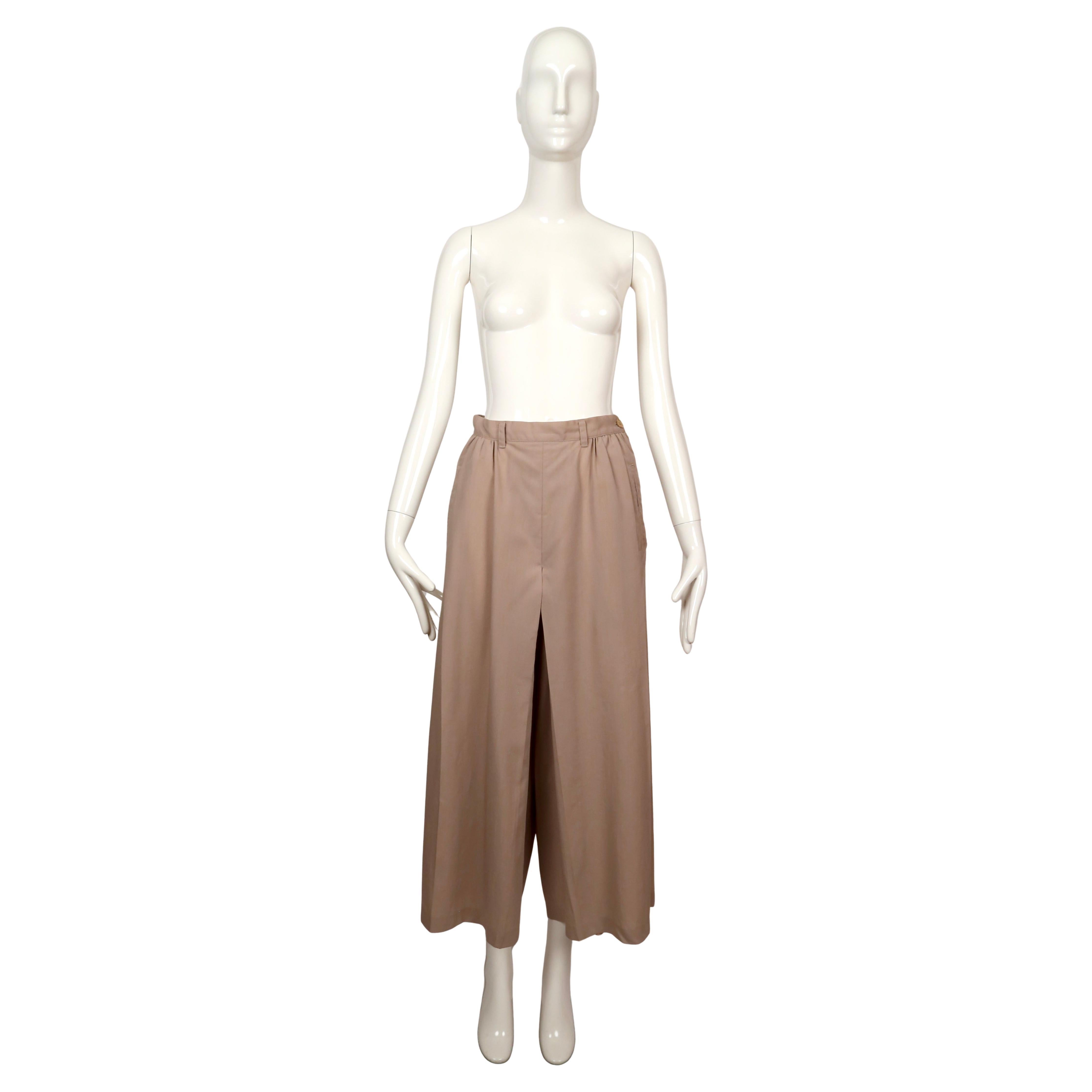 Pantaloni a gamba ultralarga Yohji Yamamoto, anni '80, di colore marrone chiaro in vendita