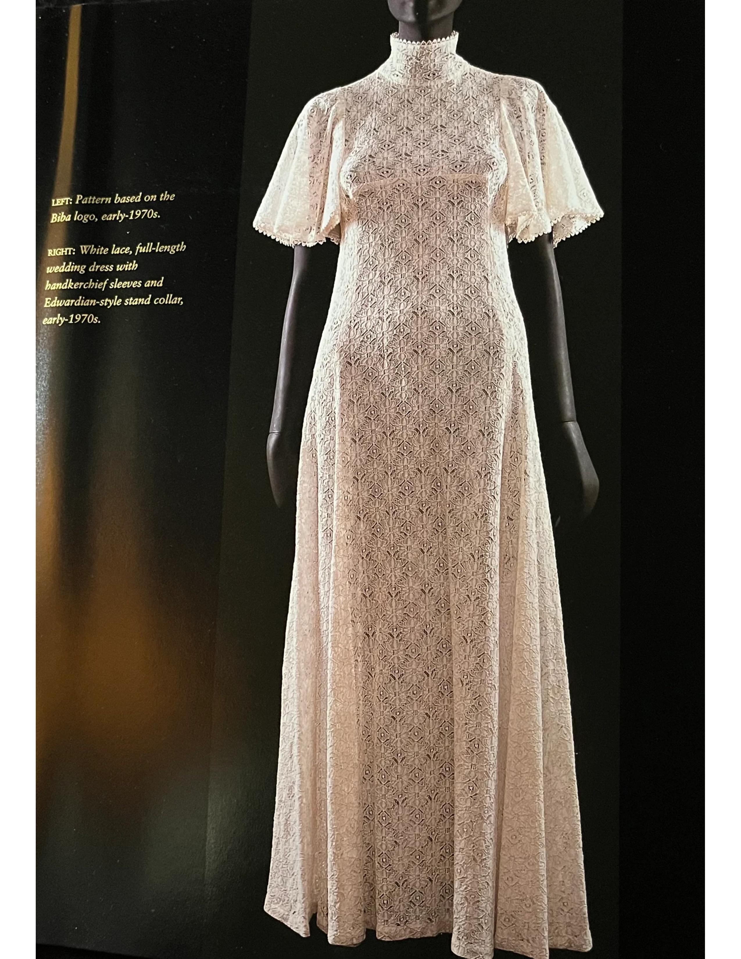 1969 BIBA documentée longue robe en dentelle crème en vente 6