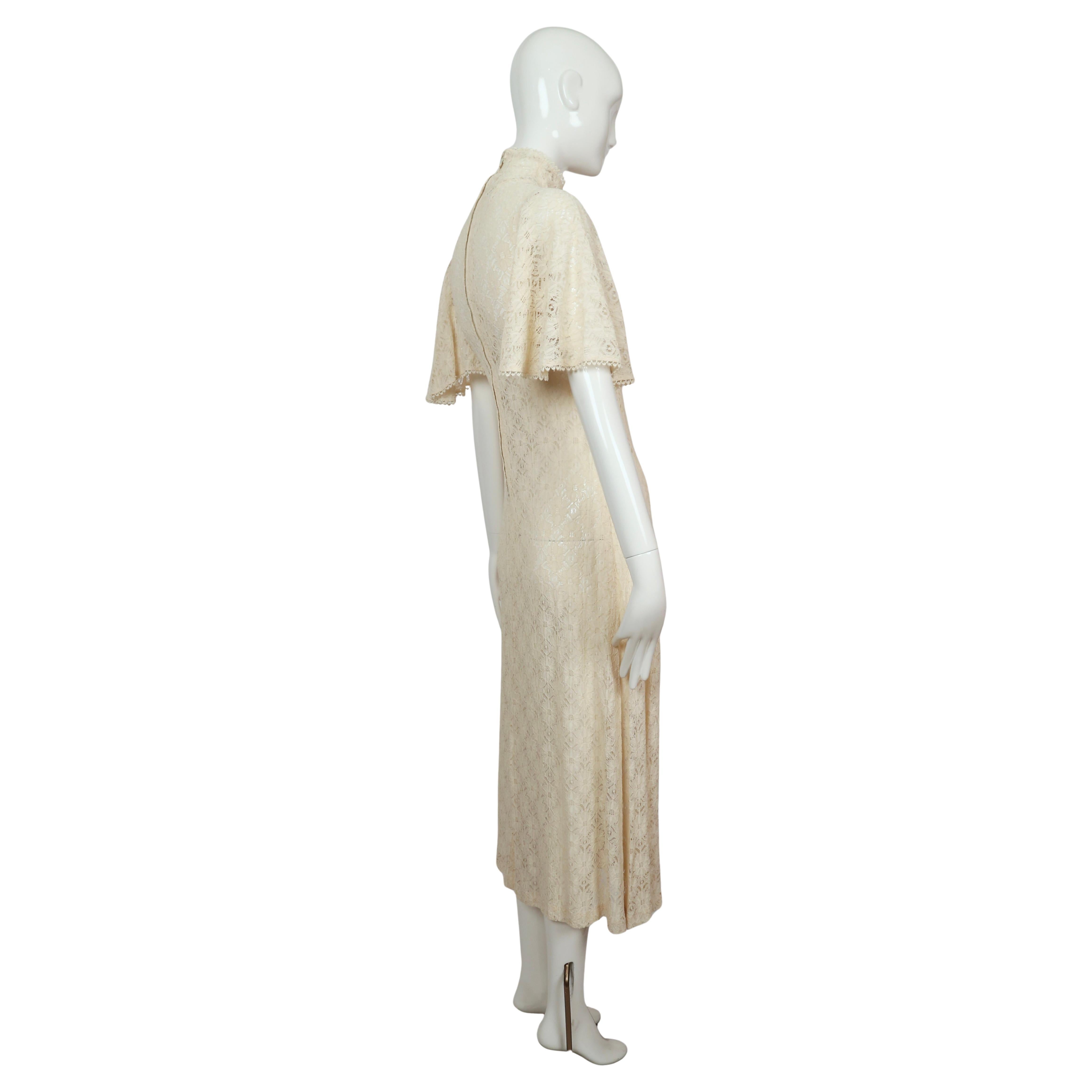 1969 BIBA documentée longue robe en dentelle crème en vente 1
