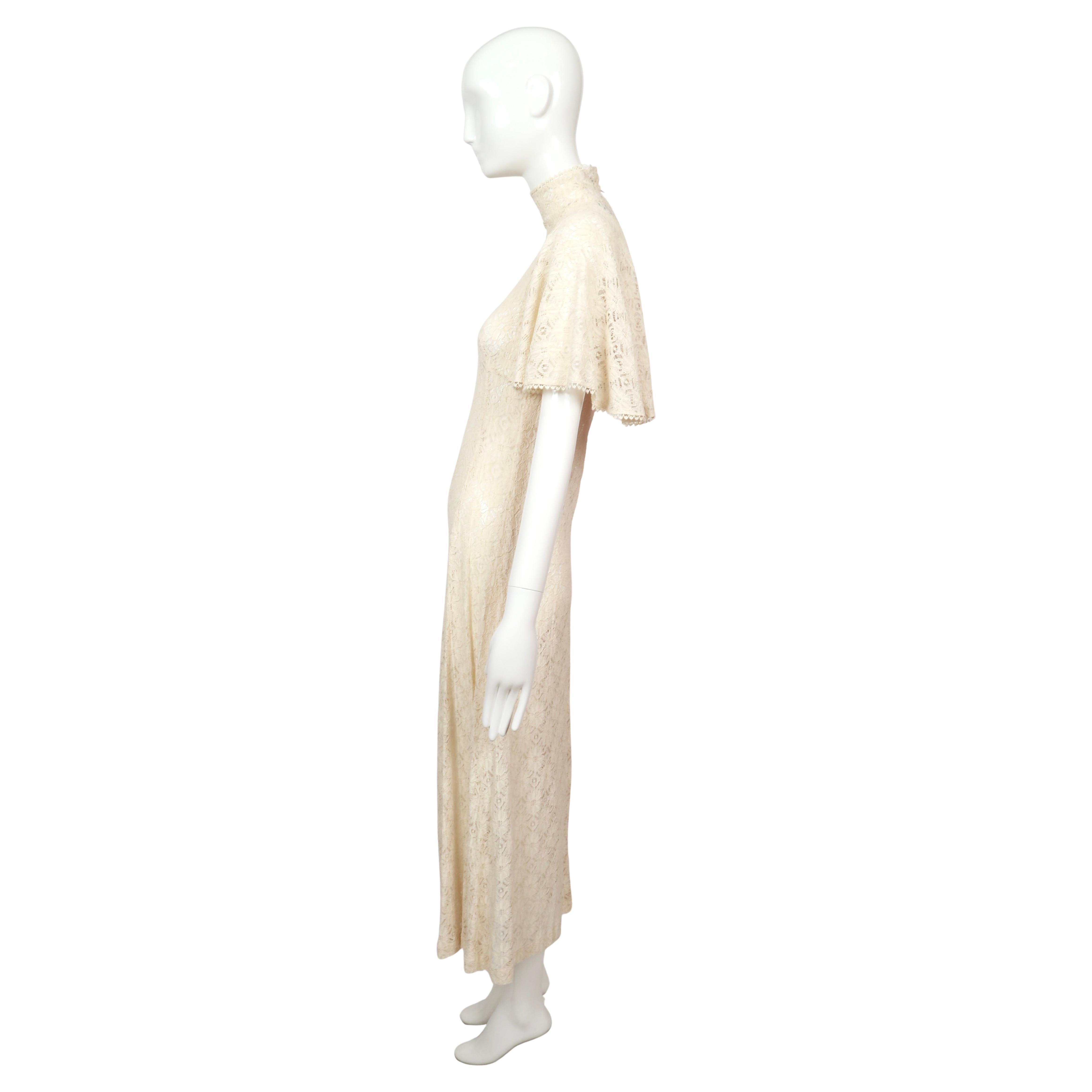 1969 BIBA documentée longue robe en dentelle crème en vente 2
