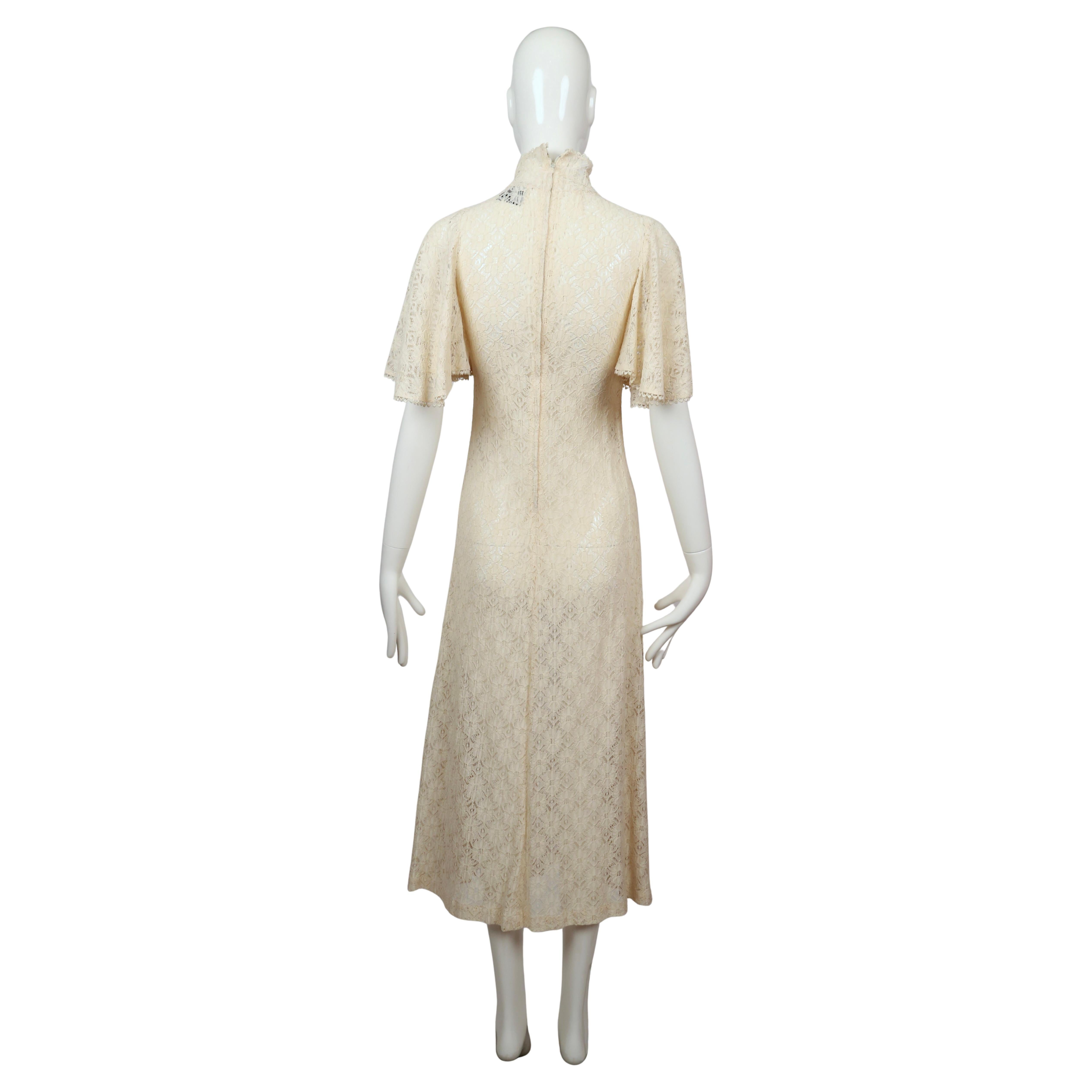 1969 BIBA documentée longue robe en dentelle crème en vente 4