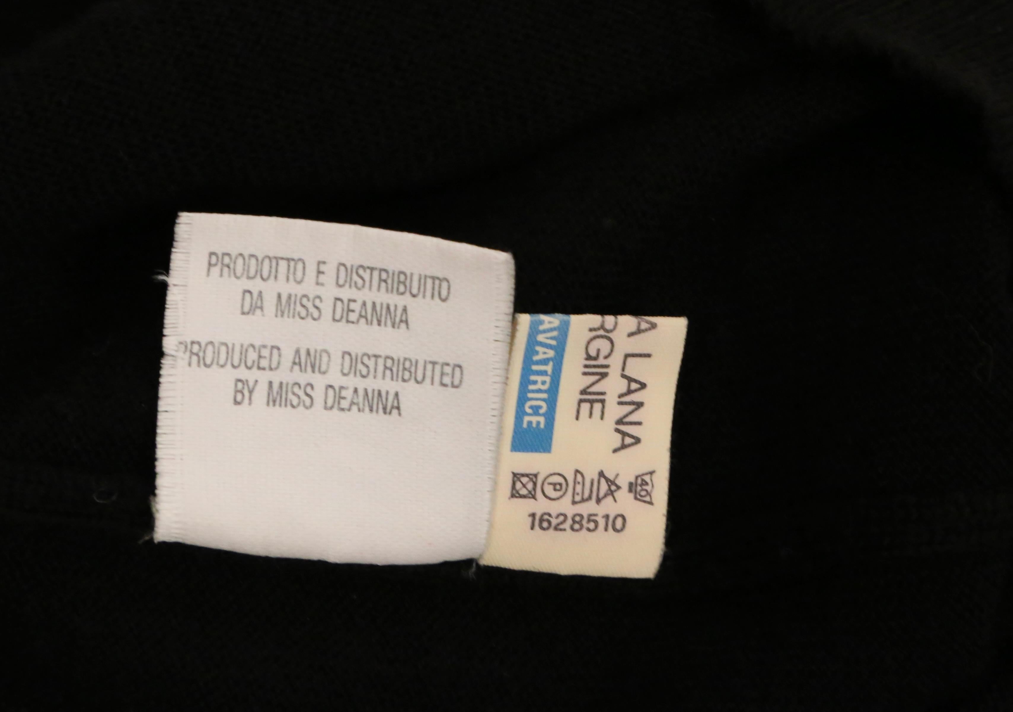 1997 MARTIN MARGIELA pull-over RUNWAY noir en jauge fine avec manches asymétriques en vente 8