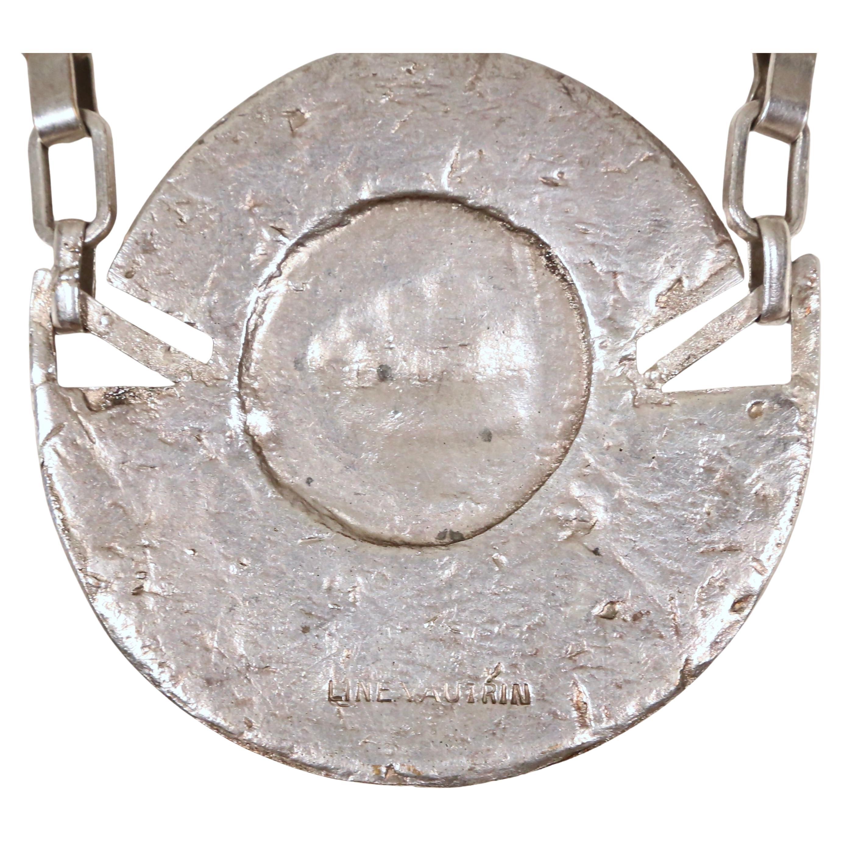 rarissima collana con medaglione a forma di drago di Line Vautrin degli anni '50 in vendita 2