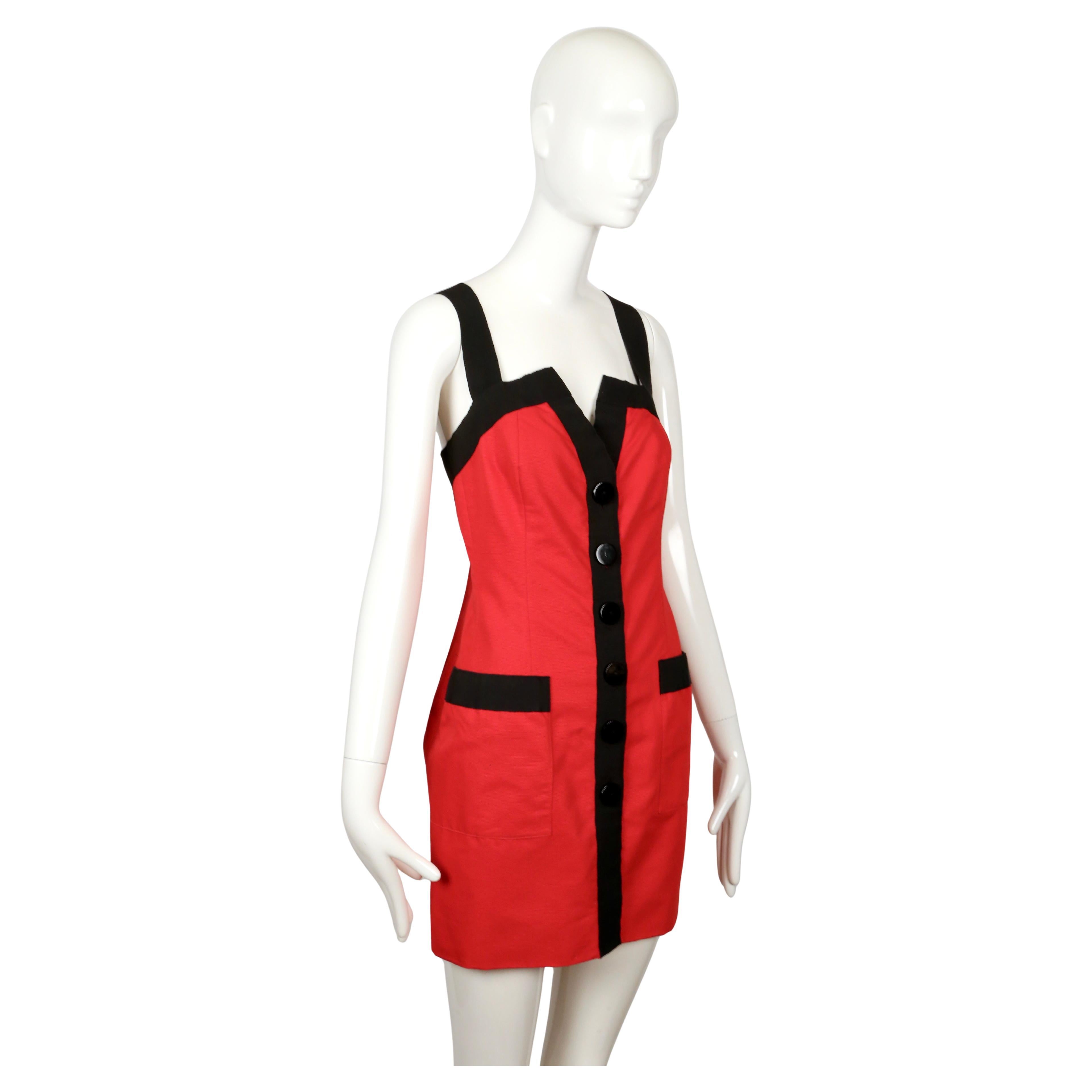 1990 - Yves Saint Laurent - Robe en coton rouge avec bordures en gros-grain noir Unisexe en vente