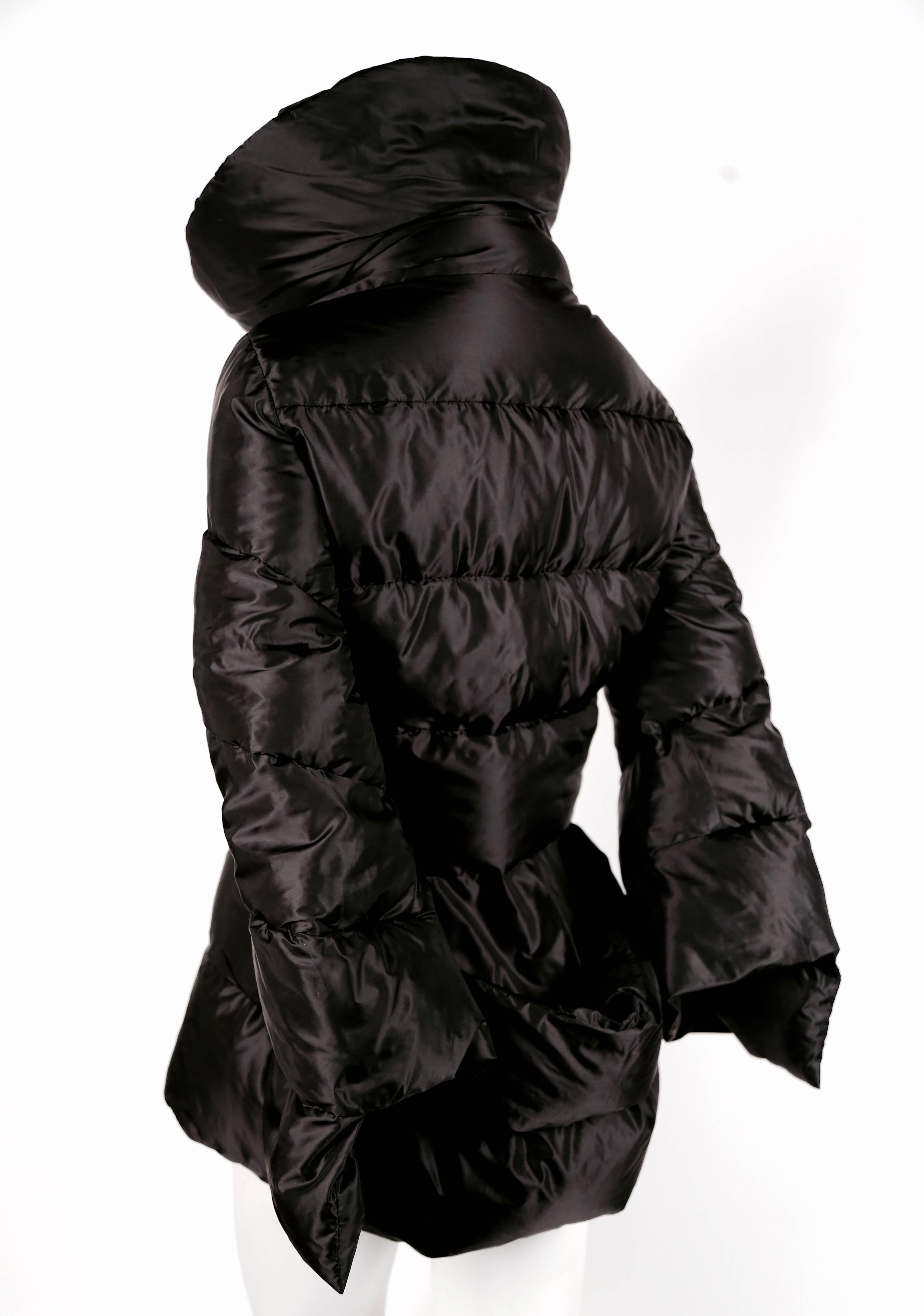 Junya Watanabe for Comme des Garcons padded runway coat with bustle, 2009  In Good Condition In San Fransisco, CA