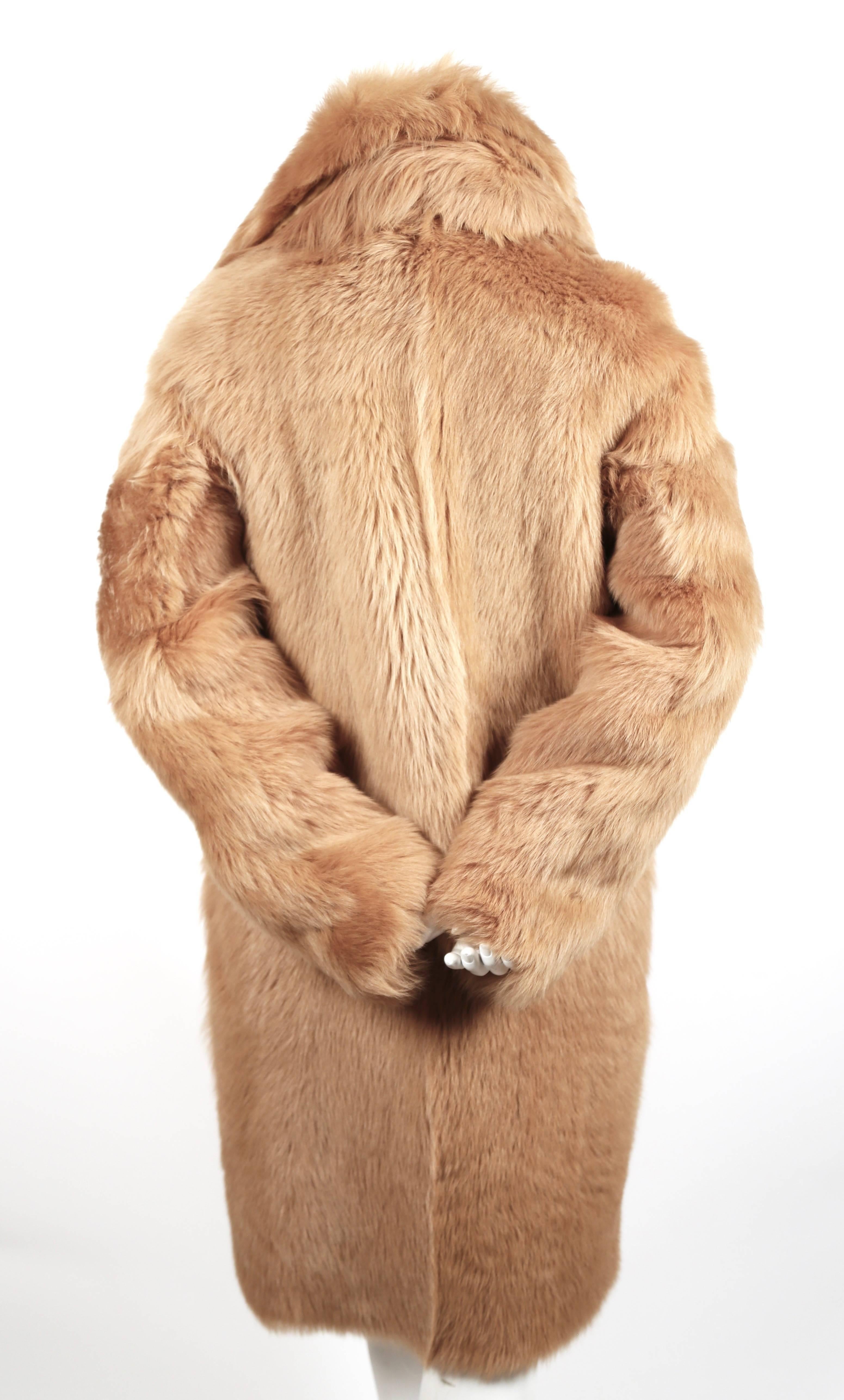 manteau de défilé Helmut Lang 2000 en shearling fauve avec double col Excellent état à San Fransisco, CA