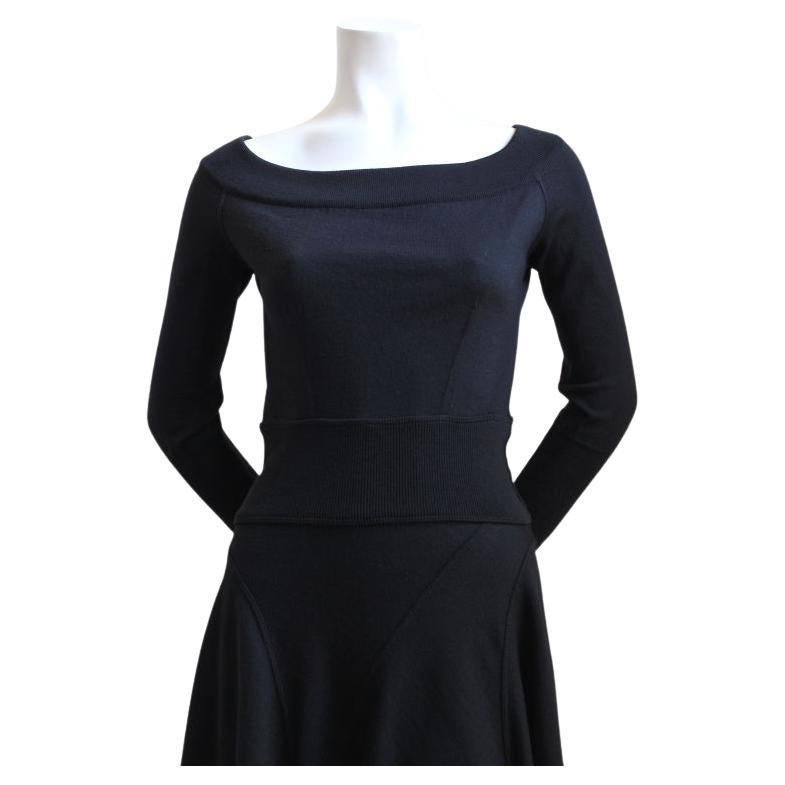 Noir 1994 AZZEDINE ALAIA robe en laine noire avec jupe évasée à coutures apparentes en vente