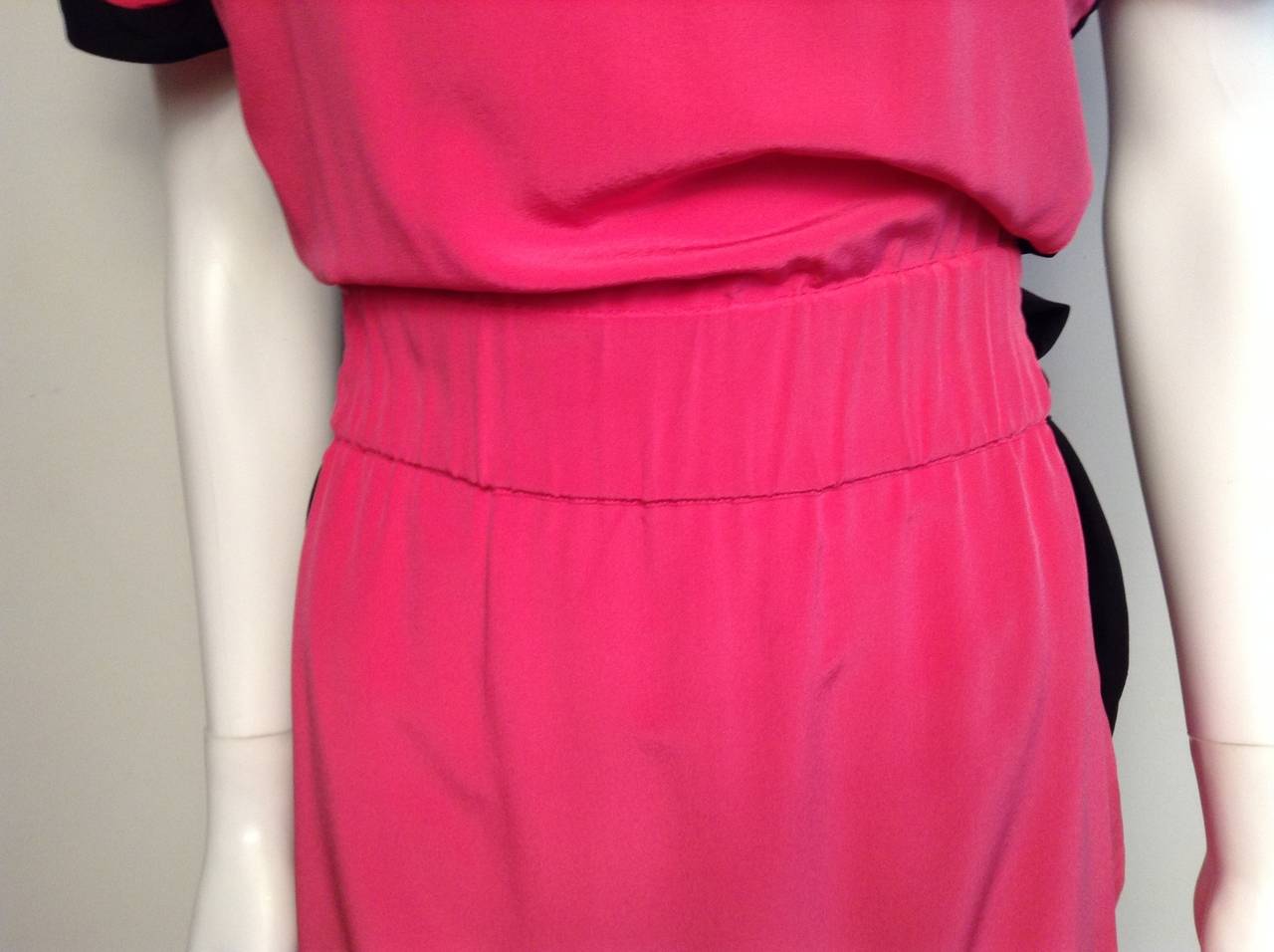 Women's Karl Lagerfeld Black and Pink Vintage Dress Size 8 For Sale