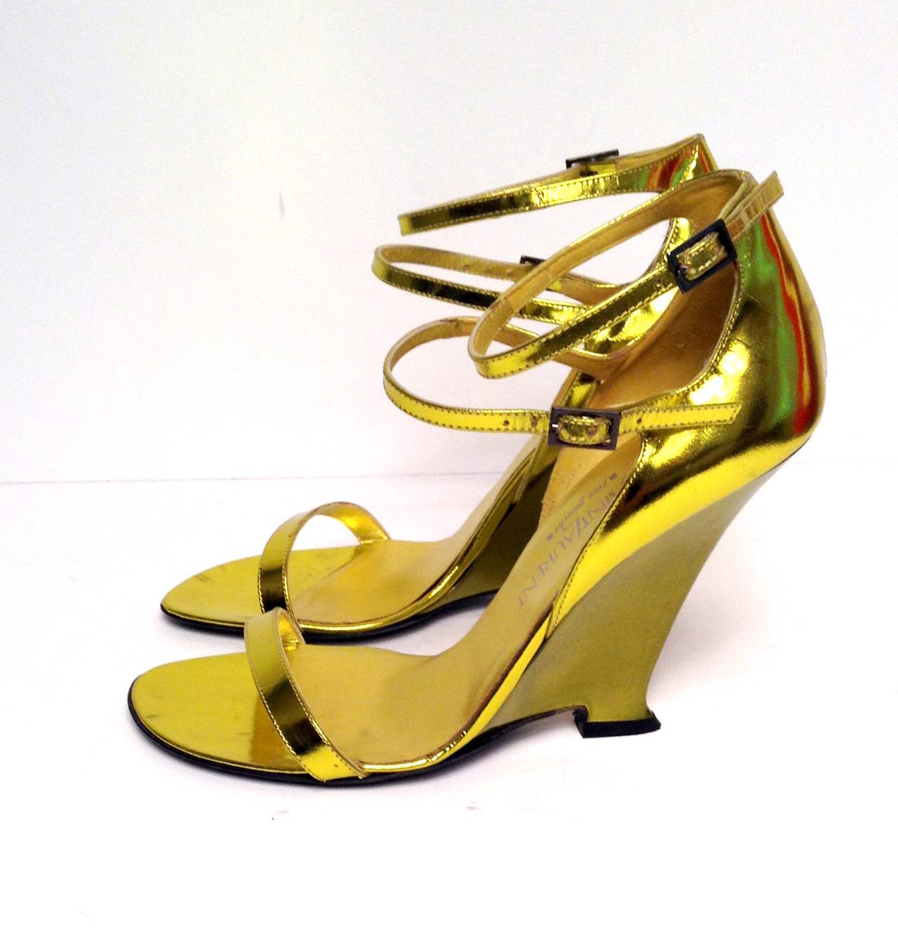 Yves Saint Laurent (Tom Ford) Iconic Gold wedges Size 38.5 For Sale 3