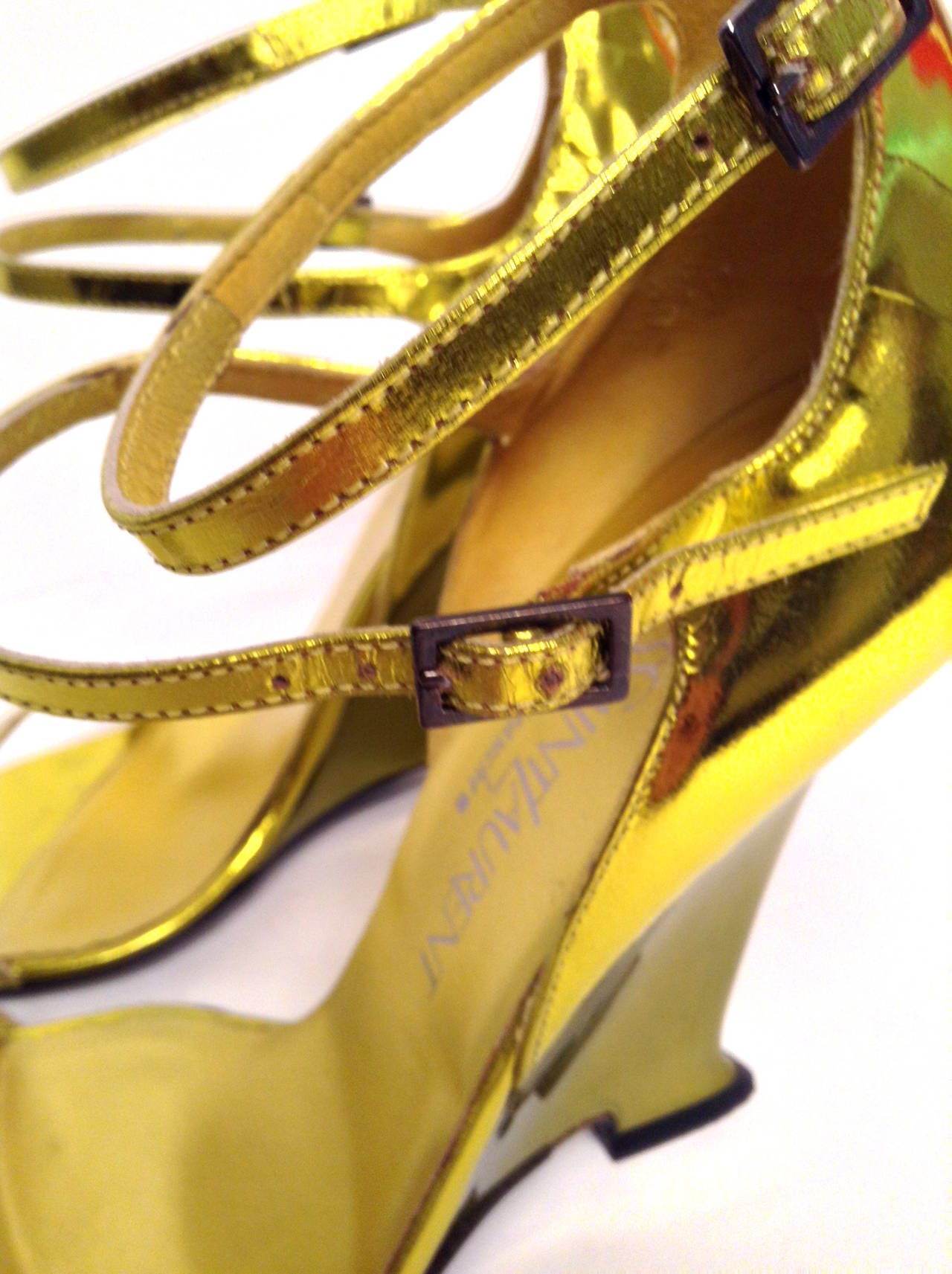 Yves Saint Laurent (Tom Ford) Iconic Gold wedges Size 38.5 For Sale 5
