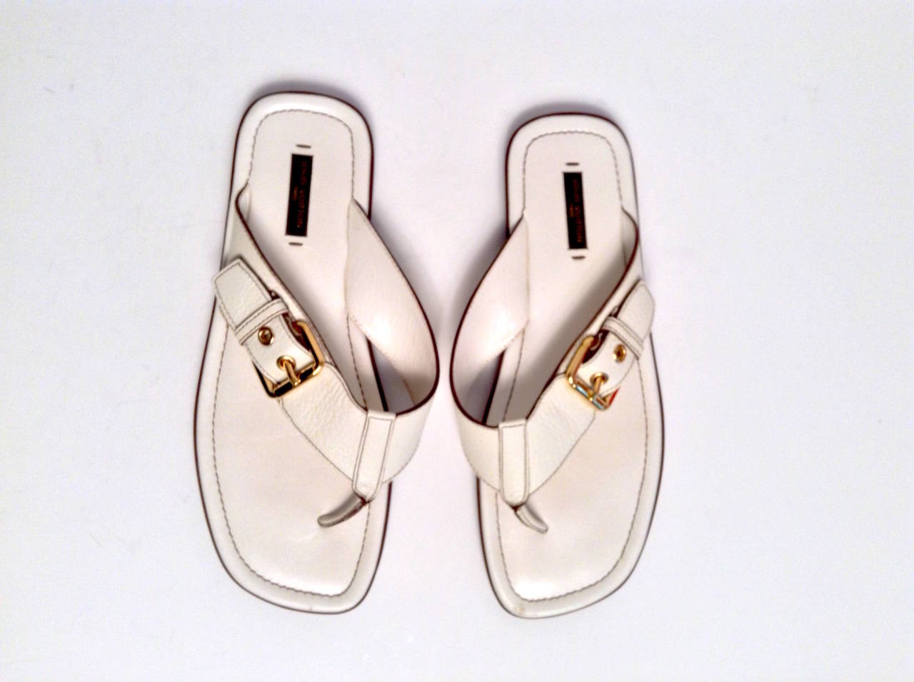 Louis Vuitton Cream leather Thong Sandal Size 38 2
