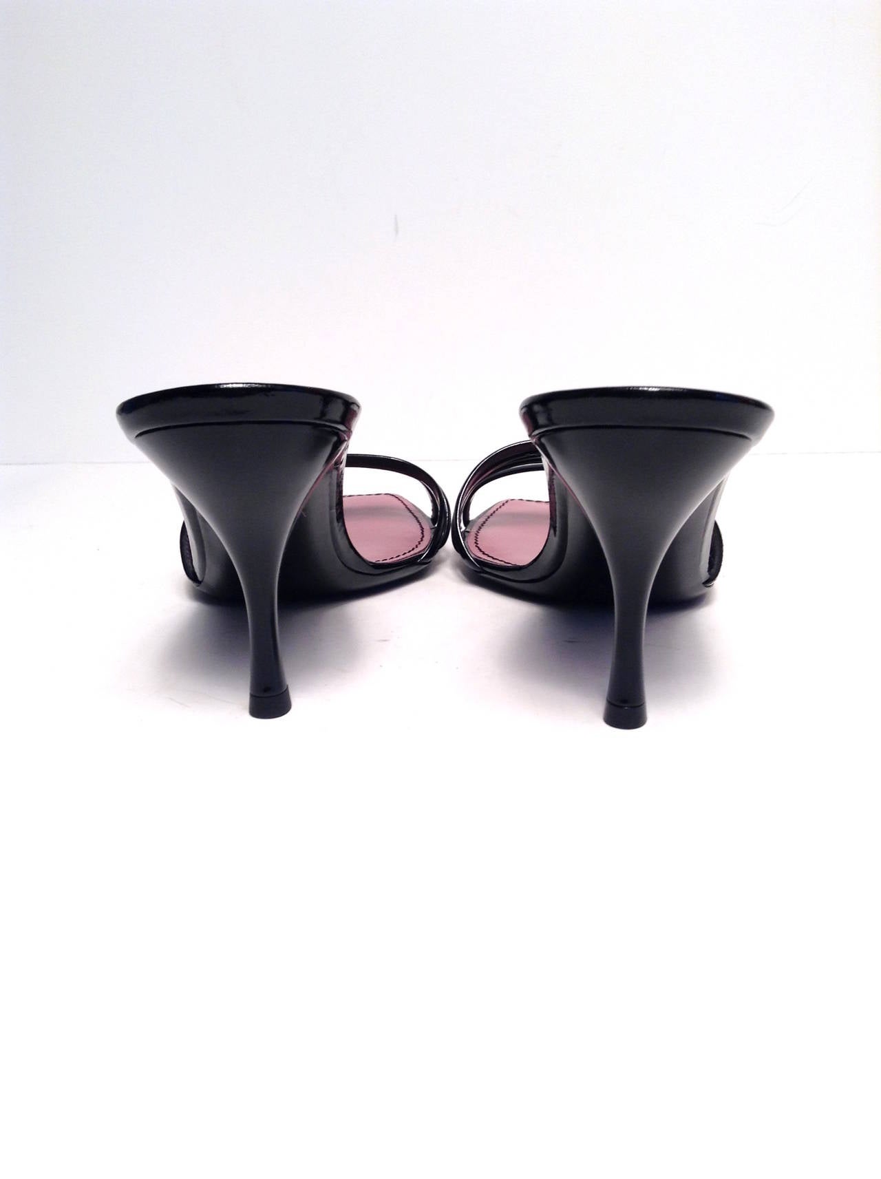 Women's Louis Vuitton Black Patent Cherry Open Toe Mule Size 39/8 For Sale