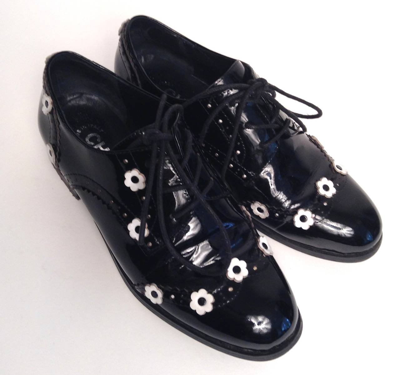 Women's Chanel Black Patent Oxfords with Daisies Size 5