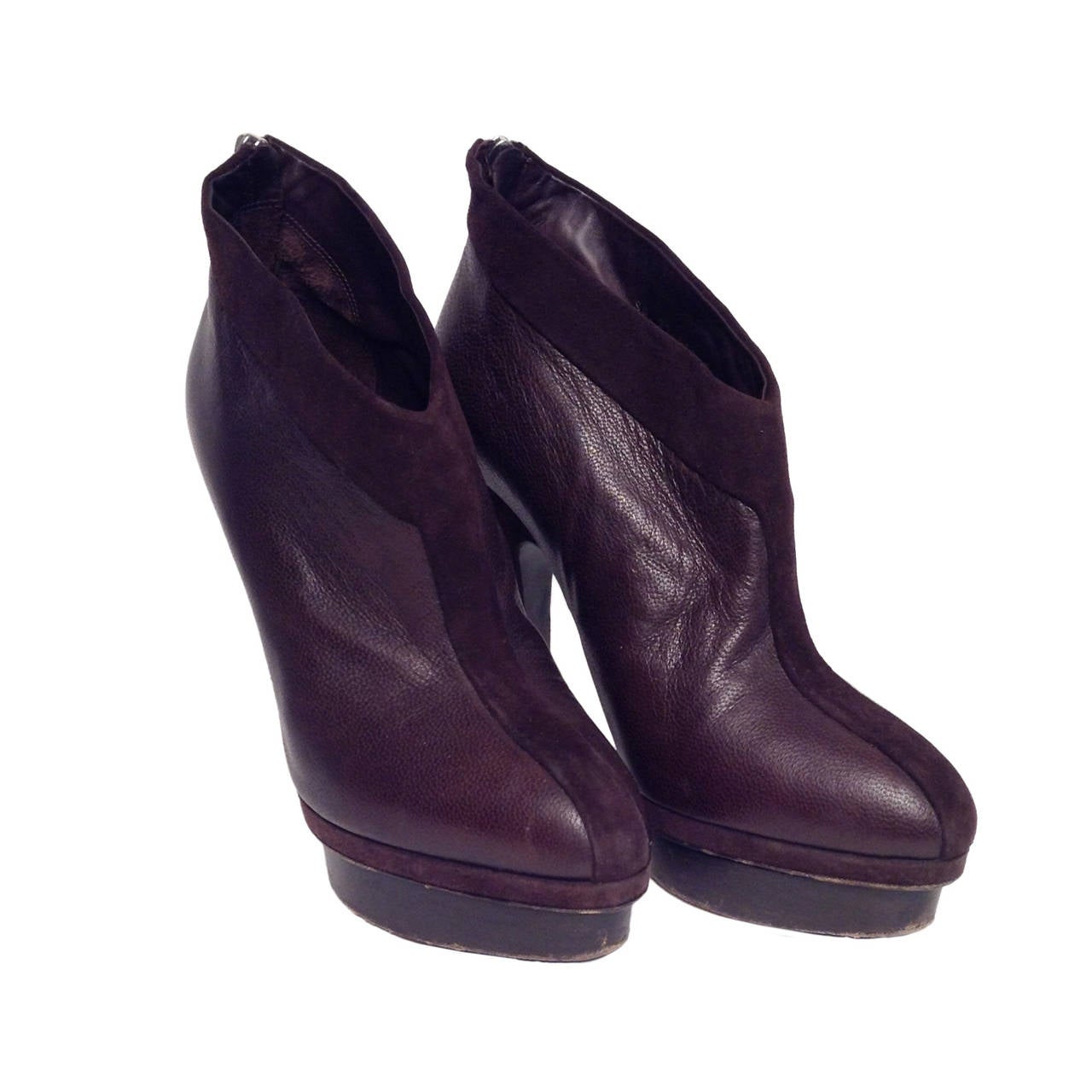 Yves Saint Laurent Brown Leather Booties Size 39.5/9 For Sale